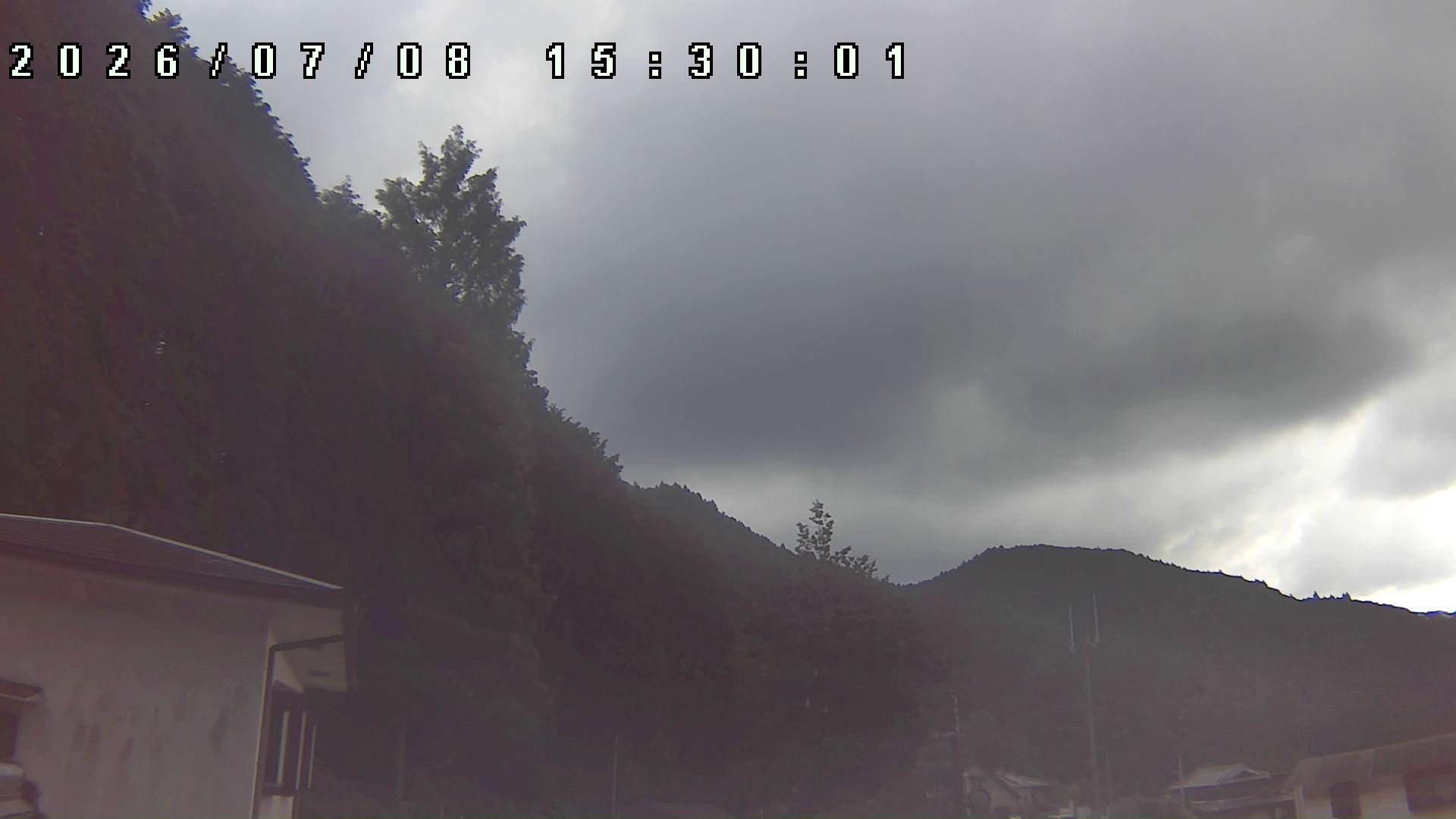 2026年7月8日 15:30ごろの金剛山登山口周辺の空