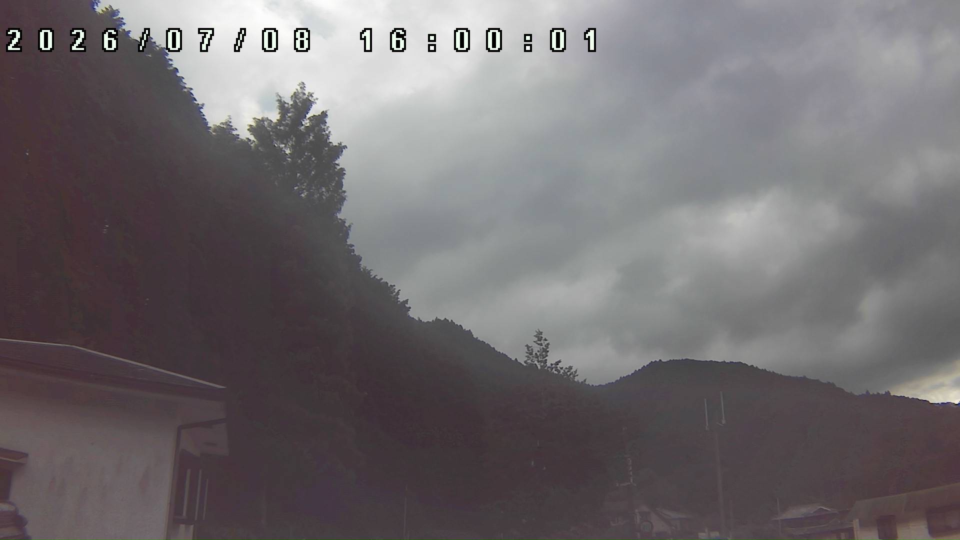 2026年7月8日 16:00ごろの金剛山登山口周辺の空