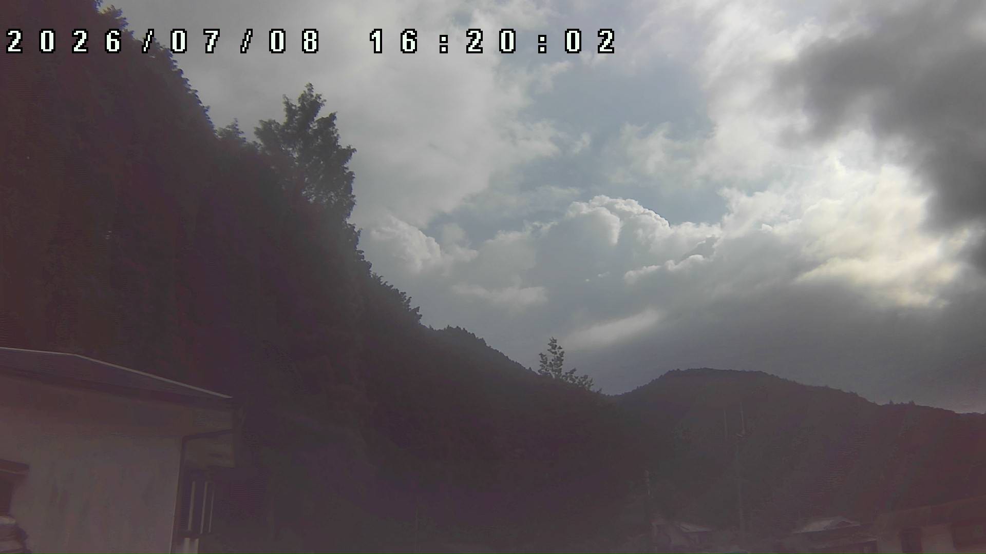 2026年7月8日 16:20ごろの金剛山登山口周辺の空