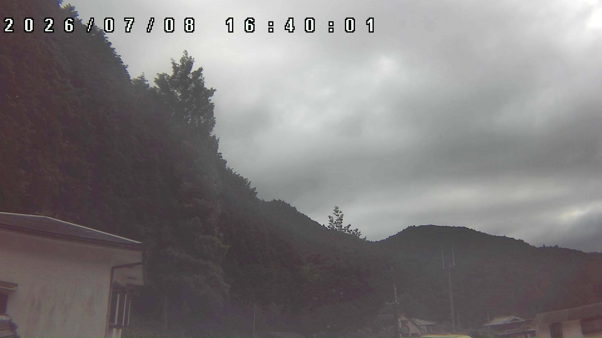 2026年7月8日 16:40ごろの金剛山登山口周辺の空