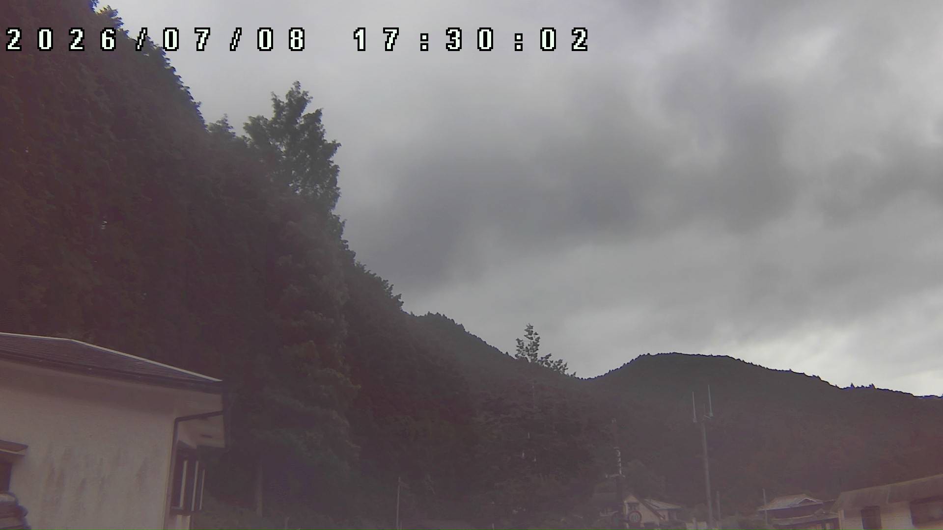 2026年7月8日 17:30ごろの金剛山登山口周辺の空