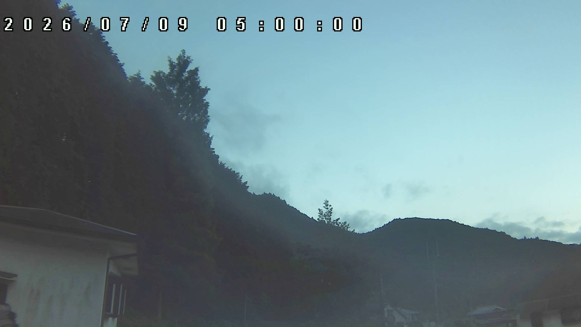 2026年7月9日 05:00ごろの金剛山登山口周辺の空