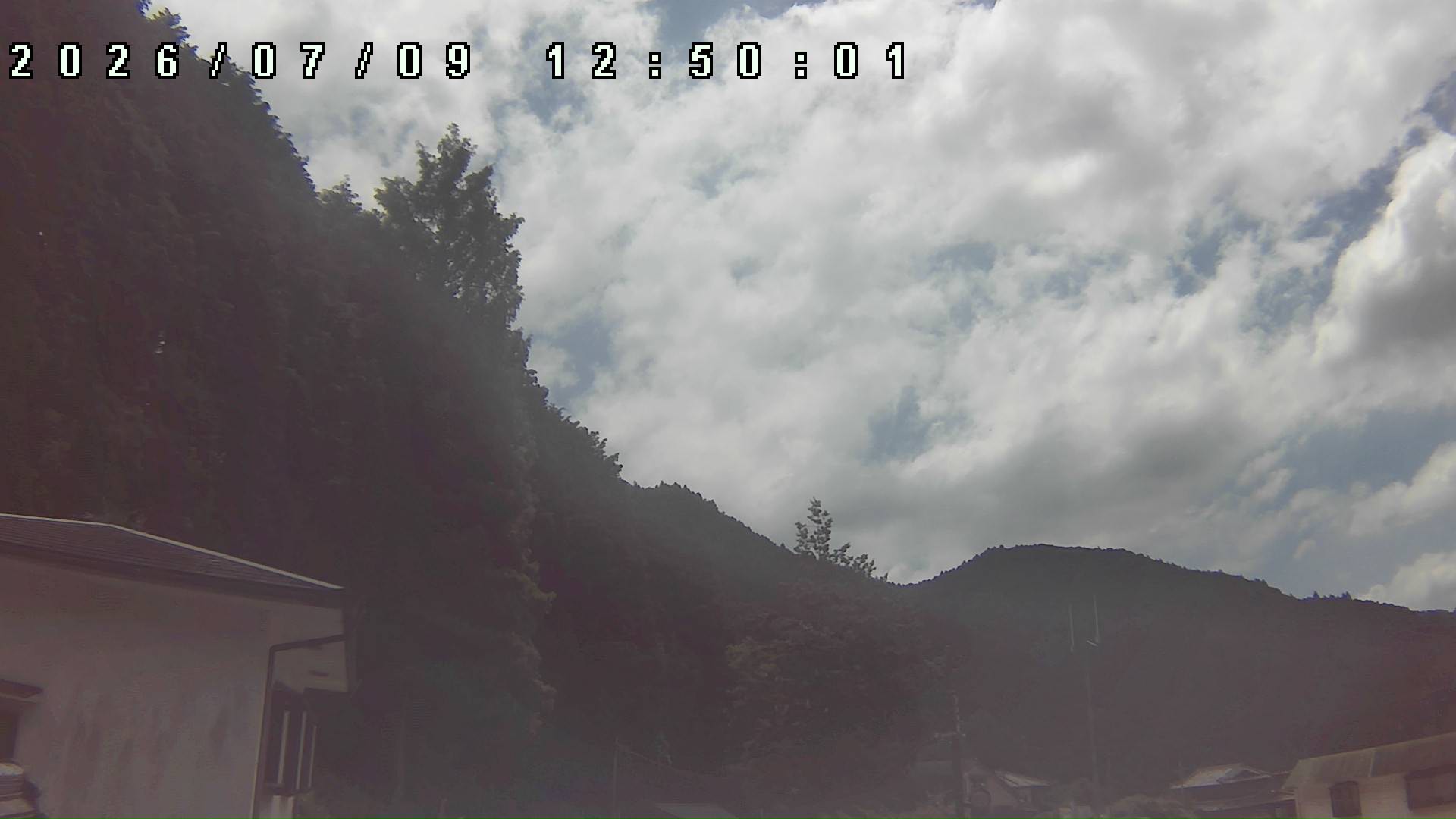 2026年7月9日 12:50ごろの金剛山登山口周辺の空