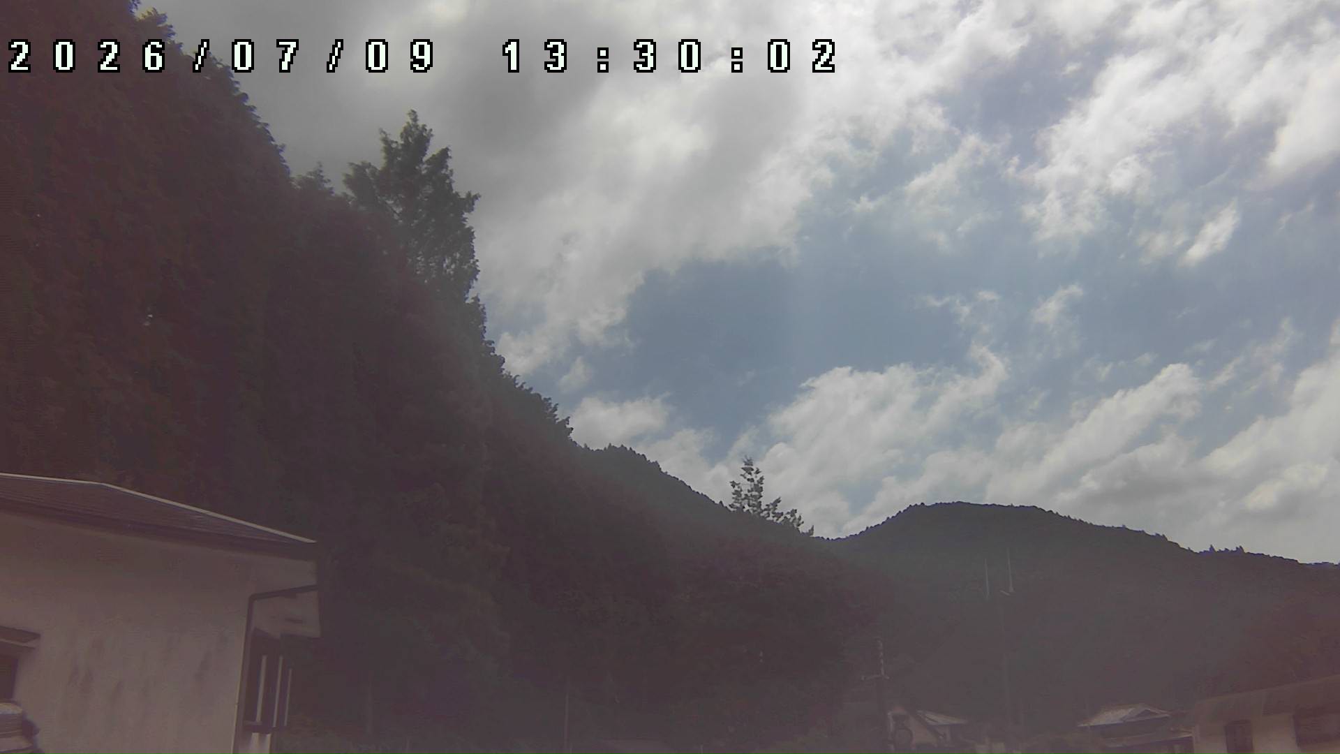 2026年7月9日 13:30ごろの金剛山登山口周辺の空