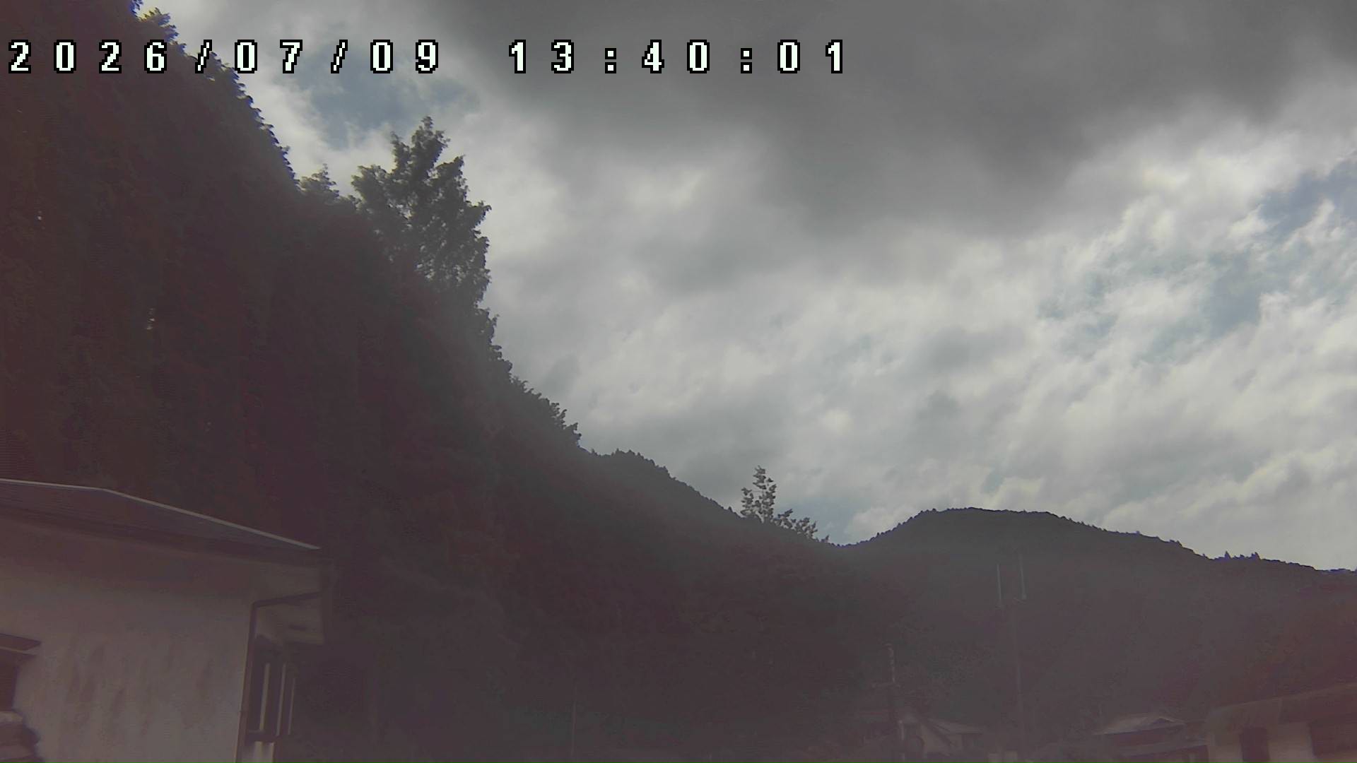 2026年7月9日 13:40ごろの金剛山登山口周辺の空