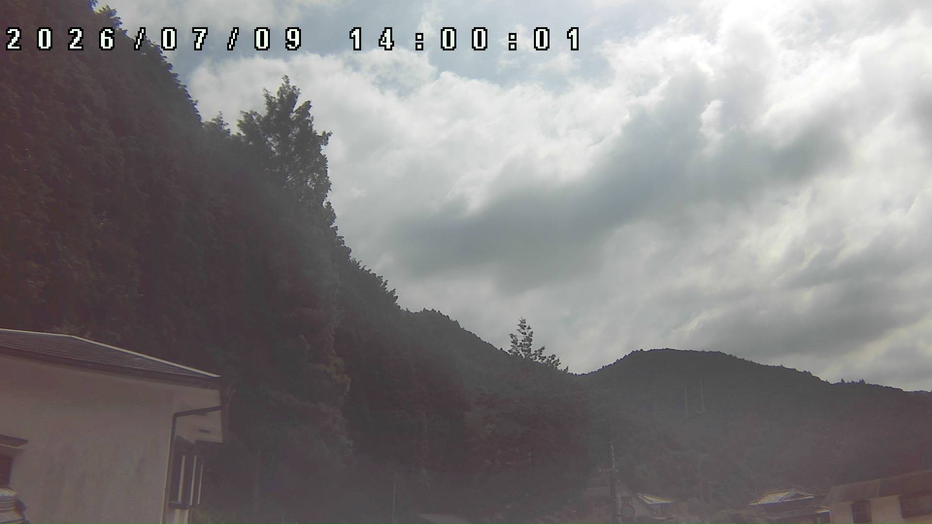 2026年7月9日 14:00ごろの金剛山登山口周辺の空