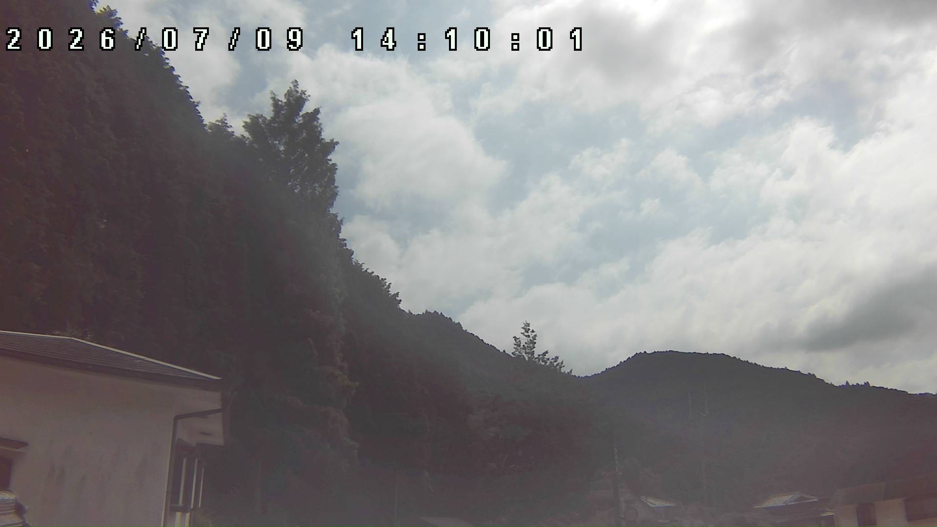 2026年7月9日 14:10ごろの金剛山登山口周辺の空