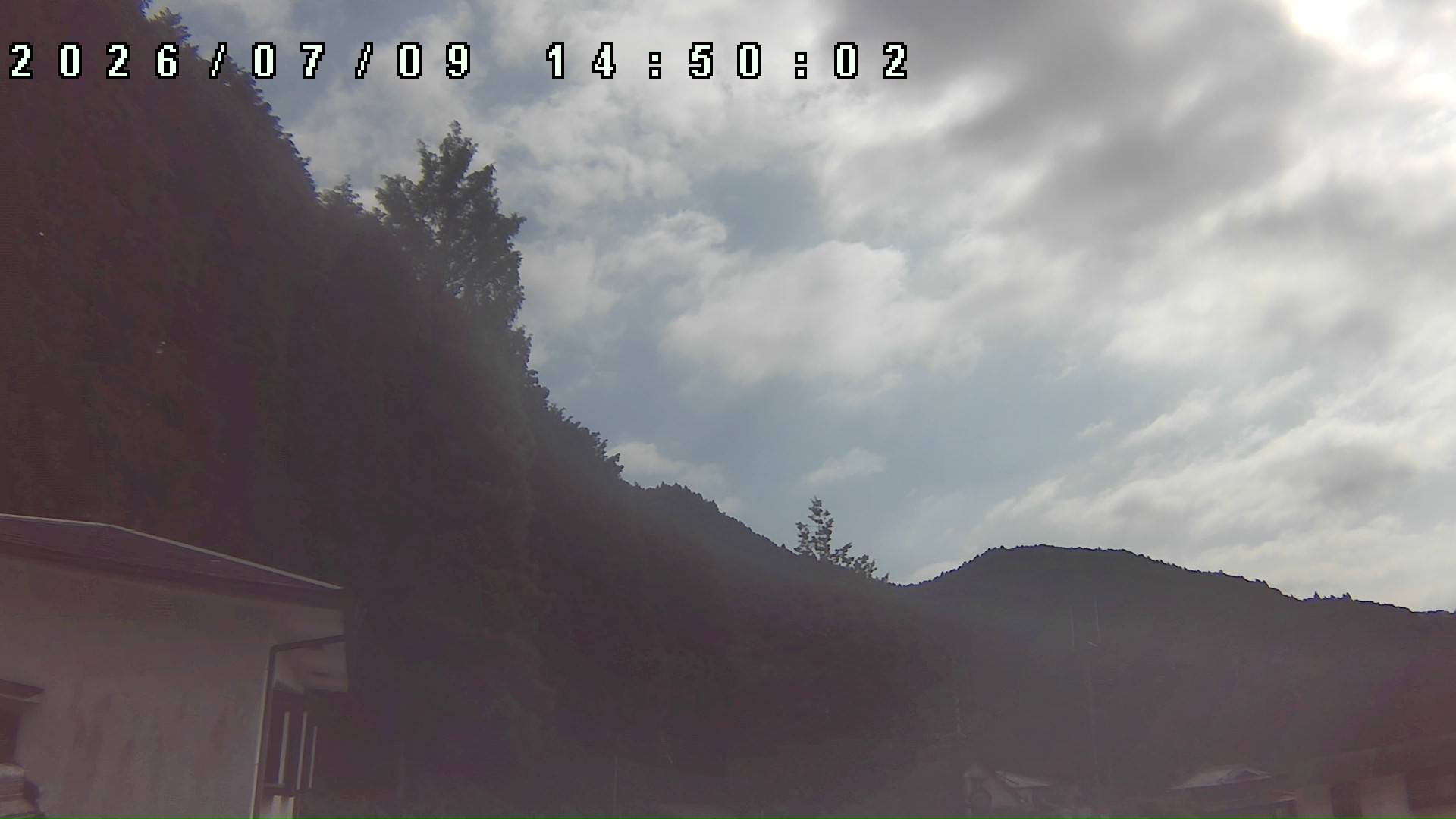 2026年7月9日 14:50ごろの金剛山登山口周辺の空