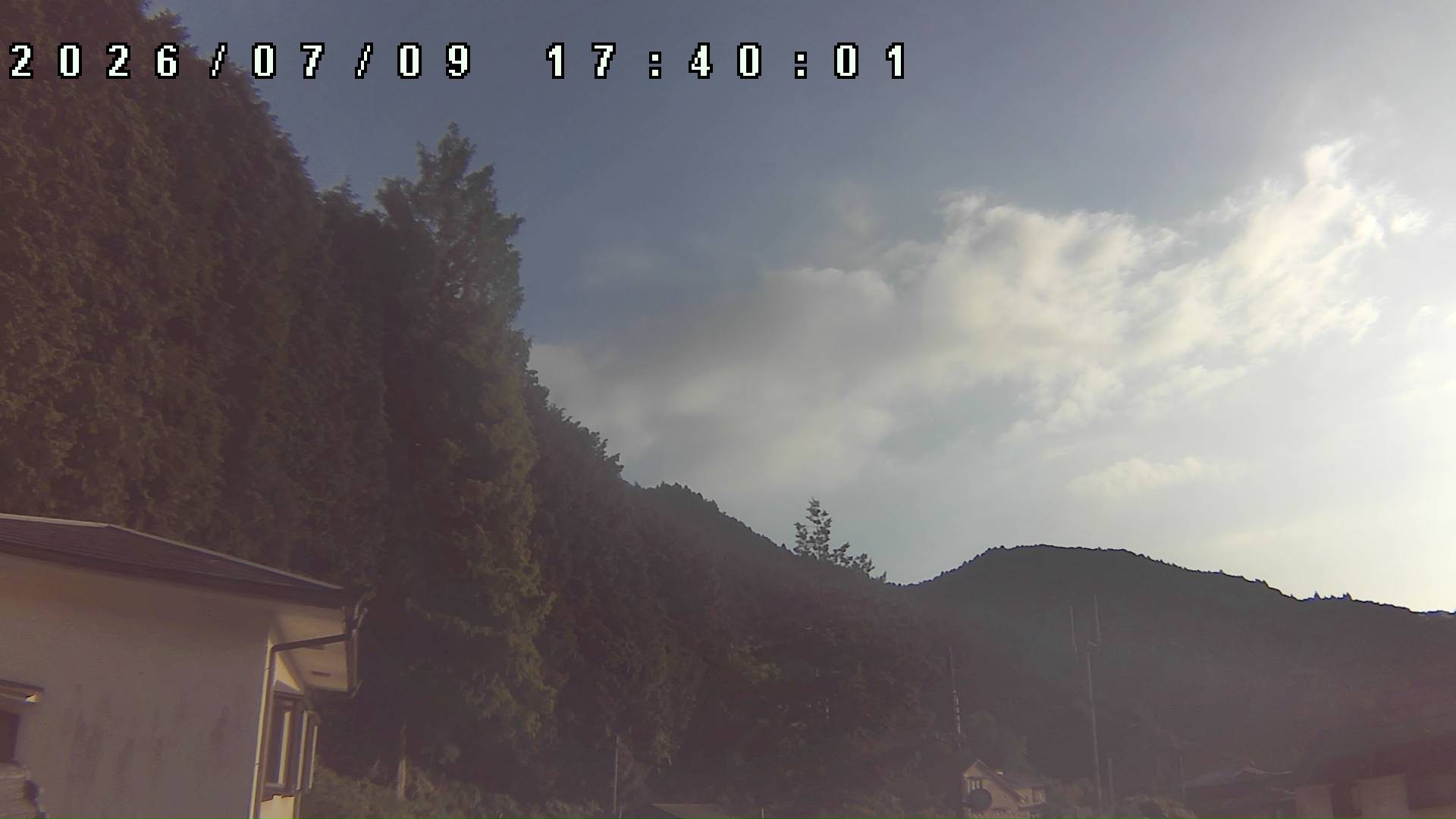 2026年7月9日 17:40ごろの金剛山登山口周辺の空