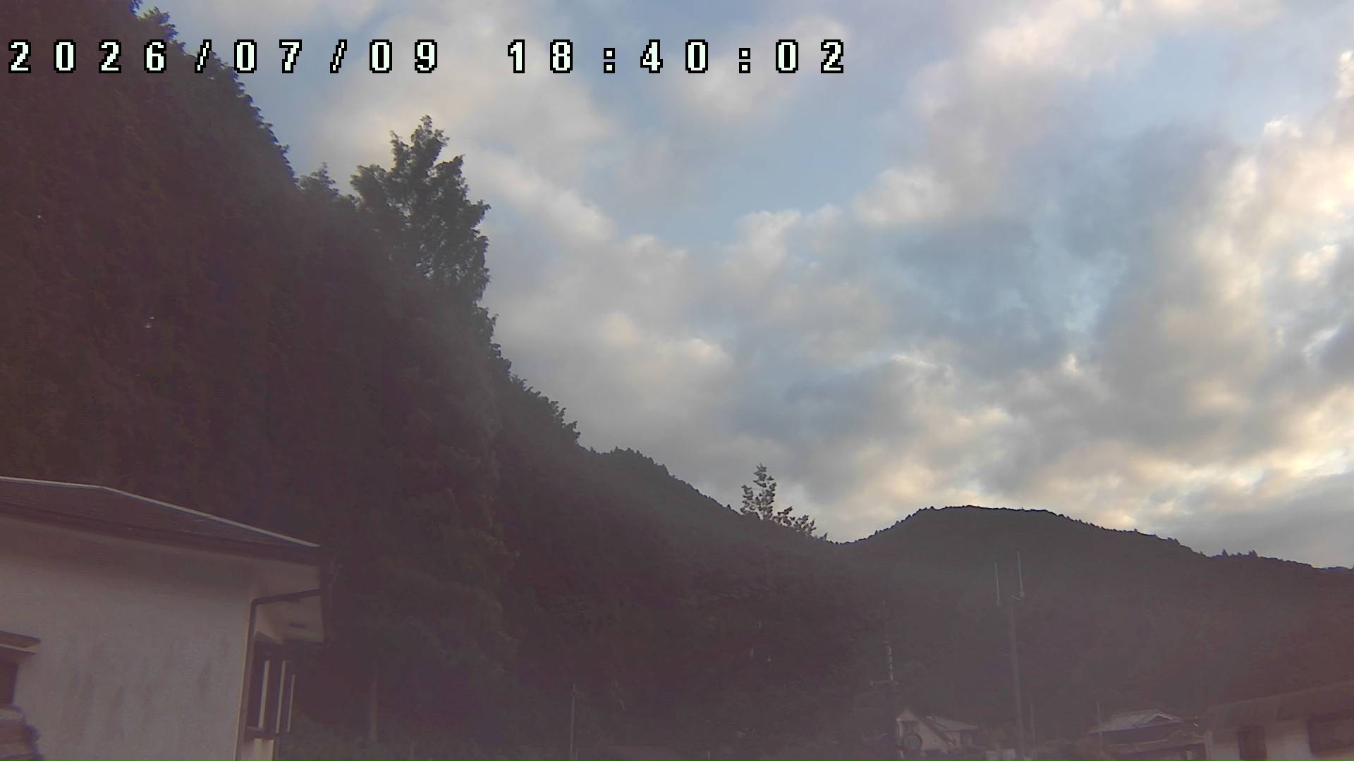 2026年7月9日 18:40ごろの金剛山登山口周辺の空