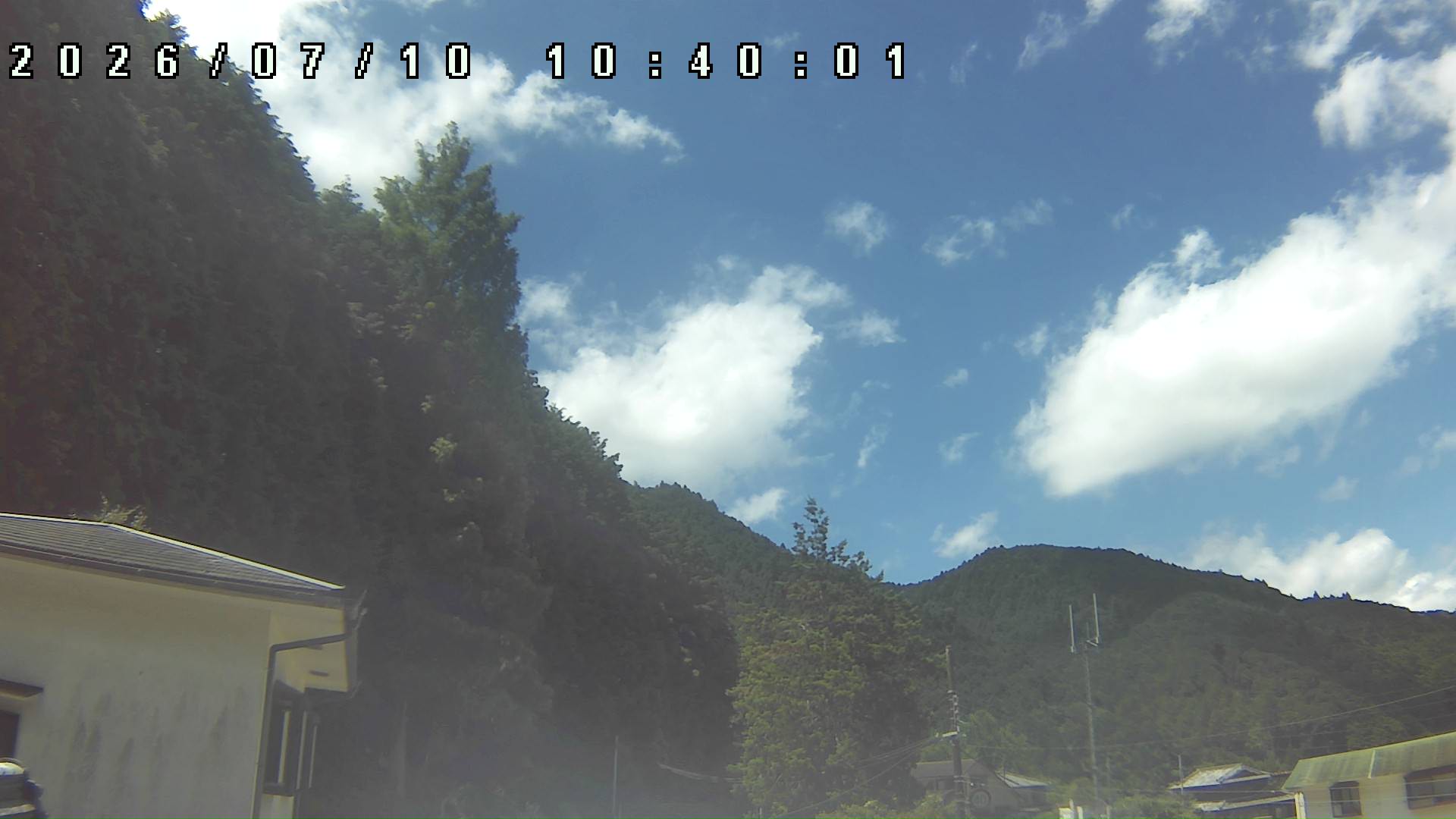 2026年7月10日 10:40ごろの金剛山登山口周辺の空