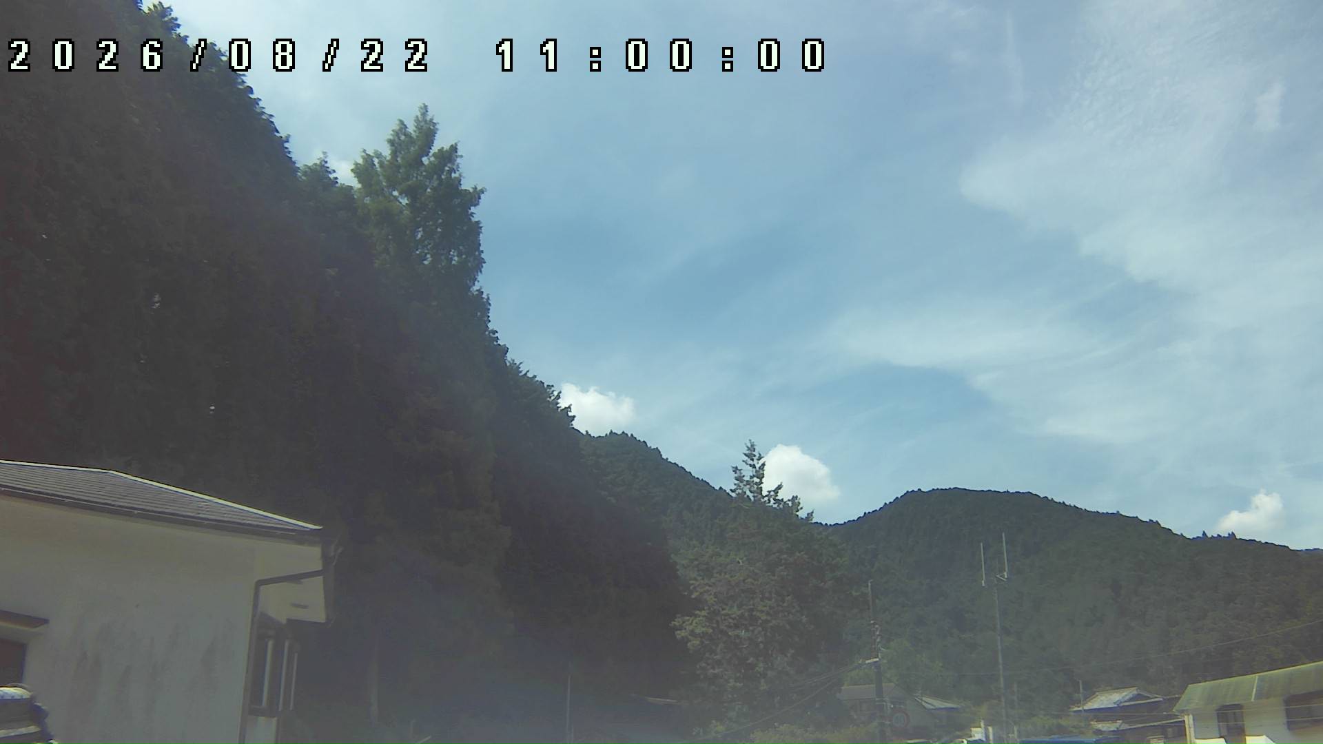 2026年8月22日 11:00ごろの金剛山登山口周辺の空
