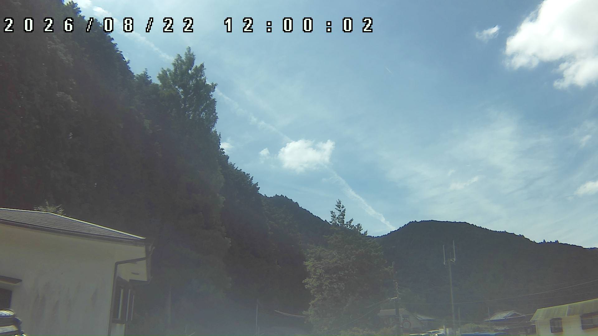 2026年8月22日 12:00ごろの金剛山登山口周辺の空