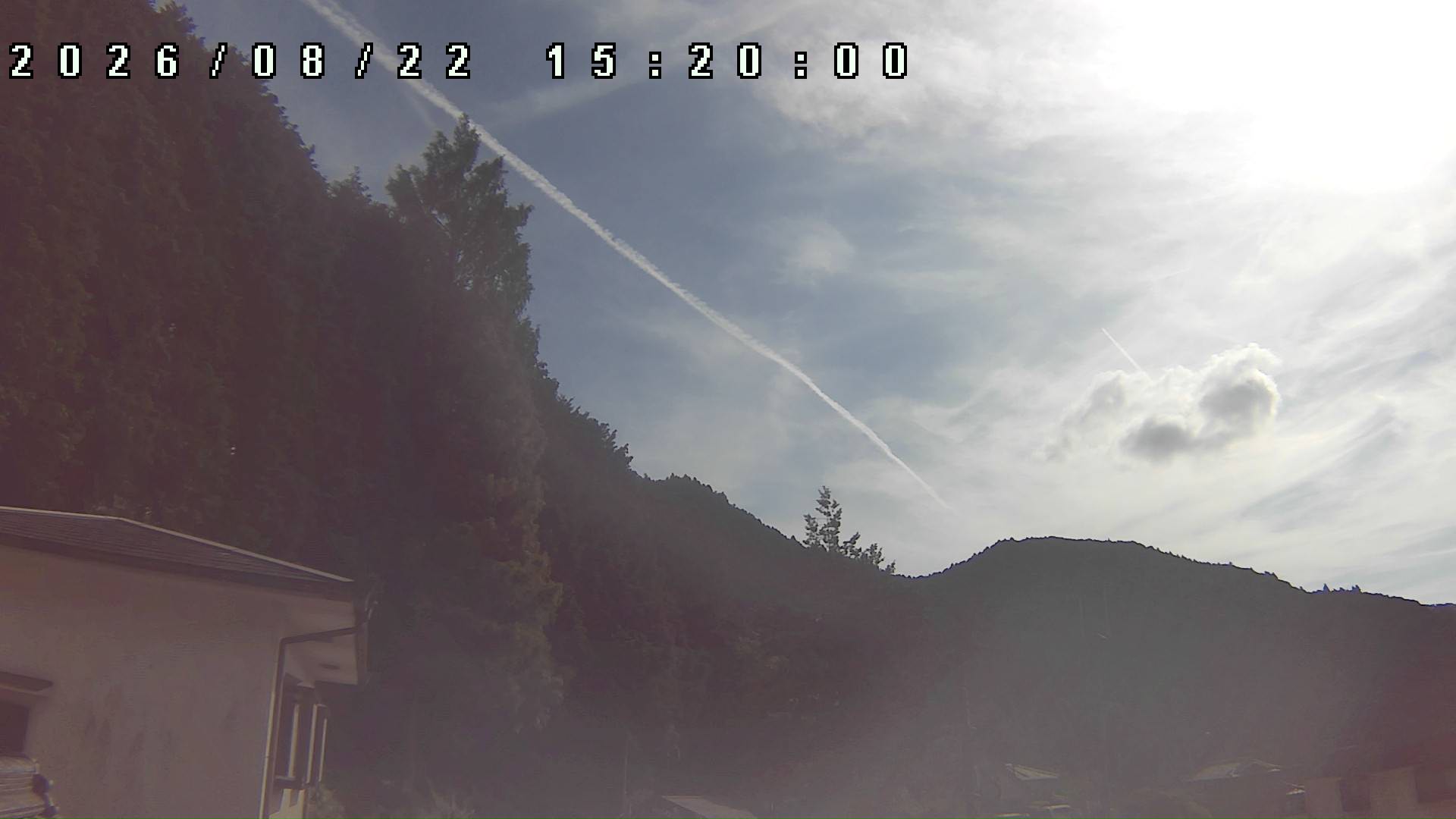 2026年8月22日 15:20ごろの金剛山登山口周辺の空