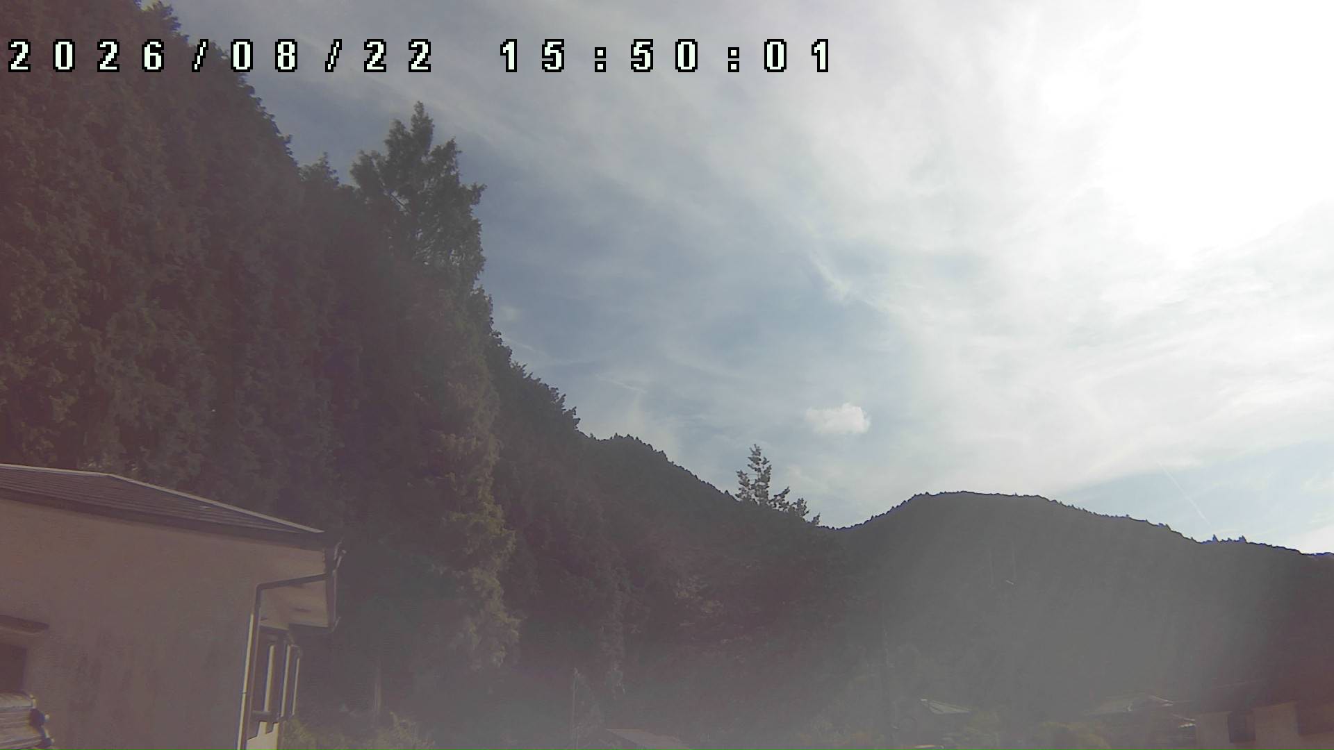 2026年8月22日 15:50ごろの金剛山登山口周辺の空