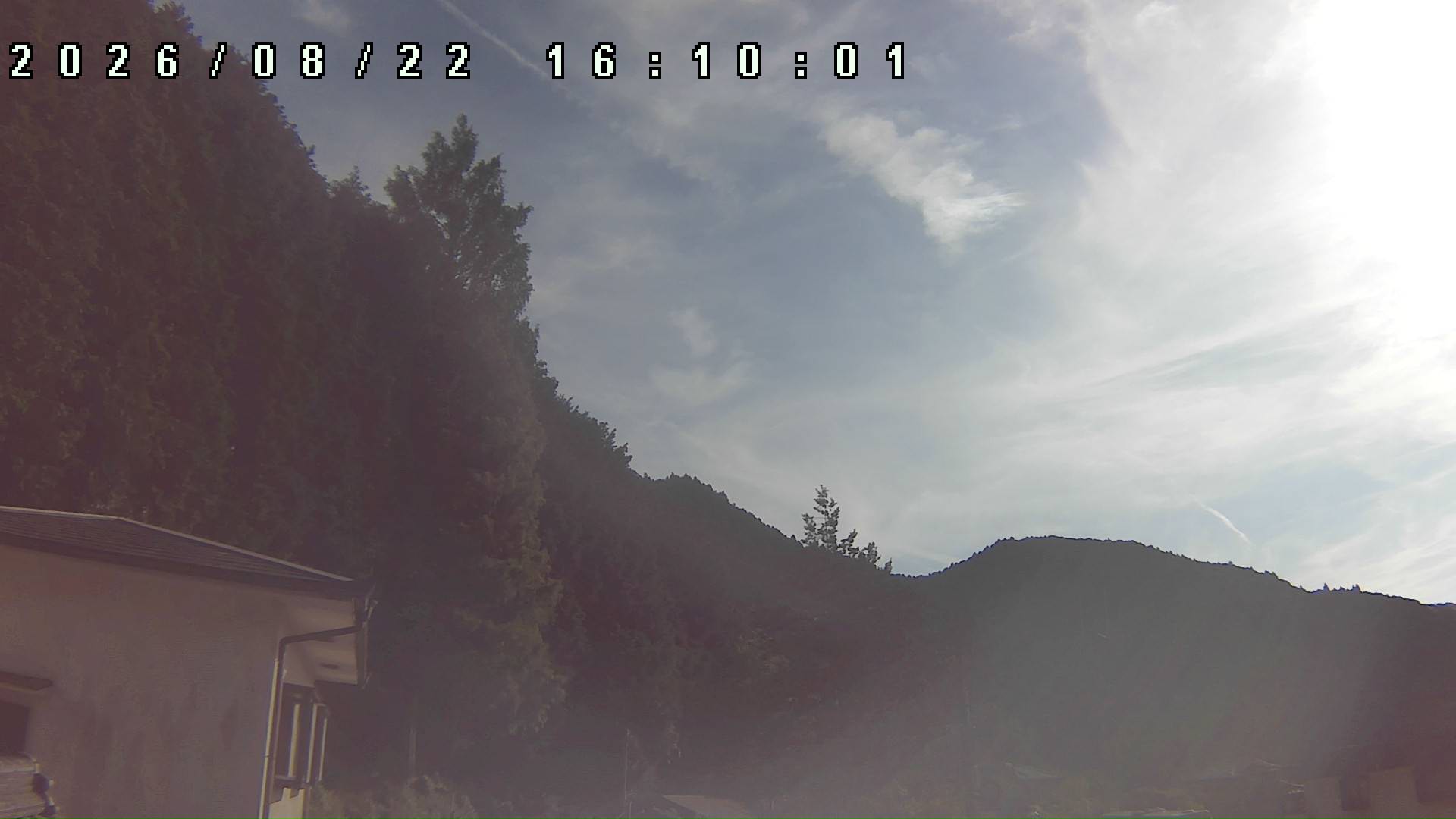2026年8月22日 16:10ごろの金剛山登山口周辺の空