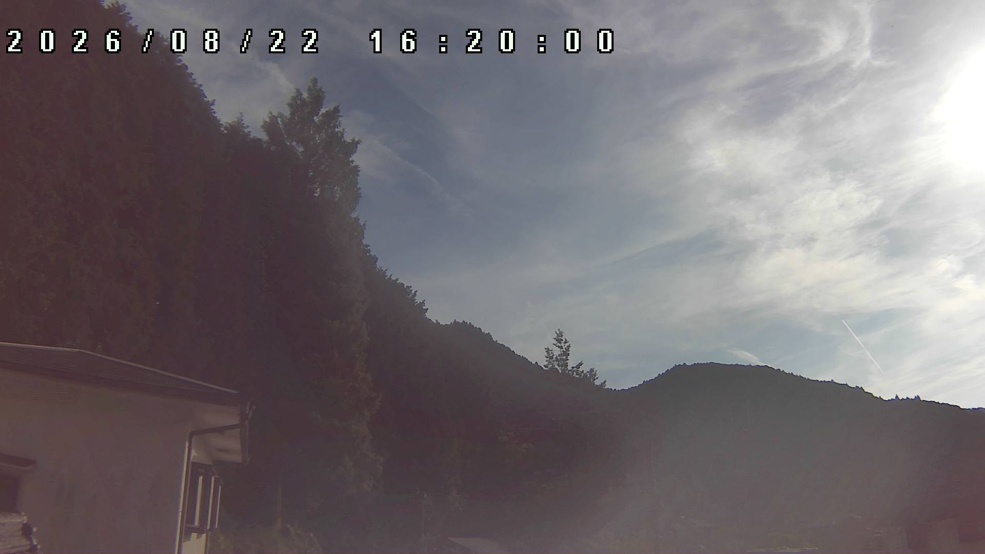 2026年8月22日 16:20ごろの金剛山登山口周辺の空