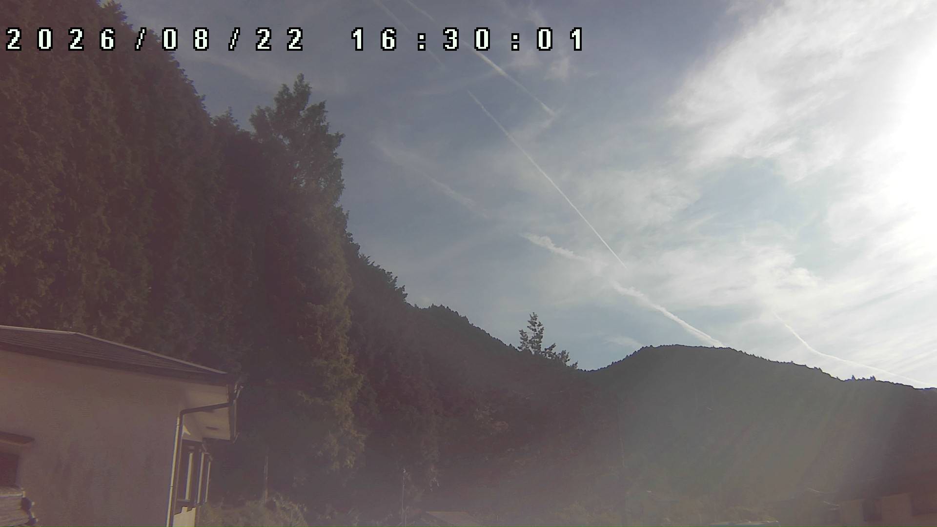 2026年8月22日 16:30ごろの金剛山登山口周辺の空