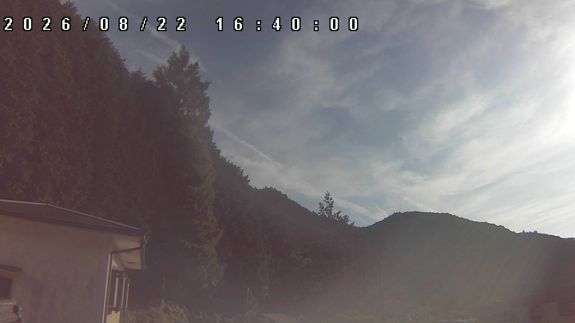 2026年8月22日 16:40ごろの金剛山登山口周辺の空