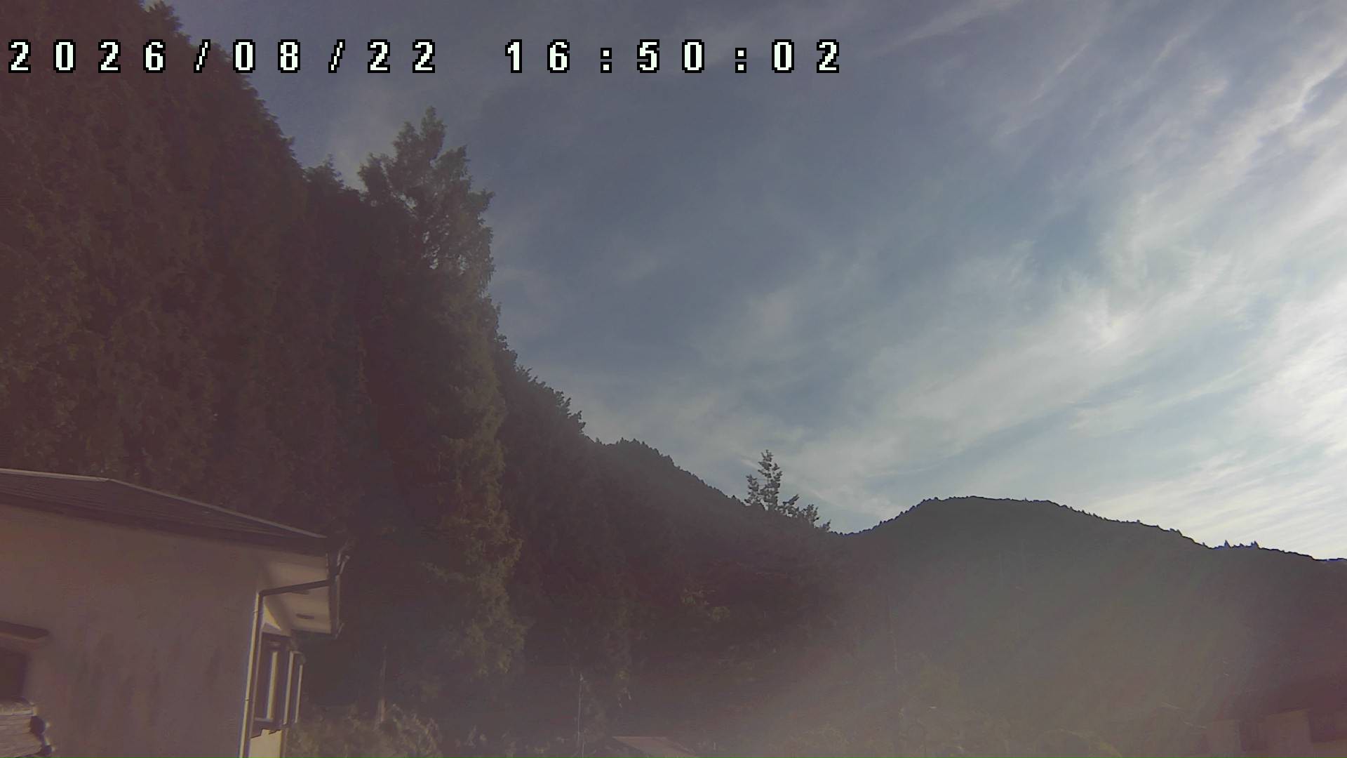 2026年8月22日 16:50ごろの金剛山登山口周辺の空