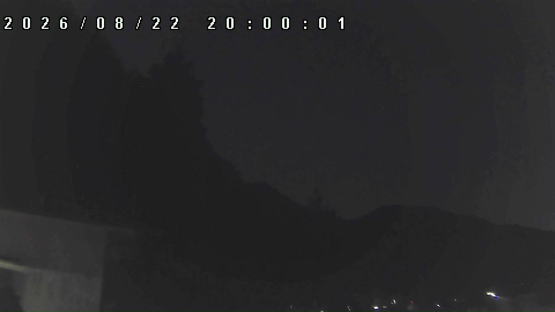 2026年8月22日 20:00ごろの金剛山登山口周辺の空
