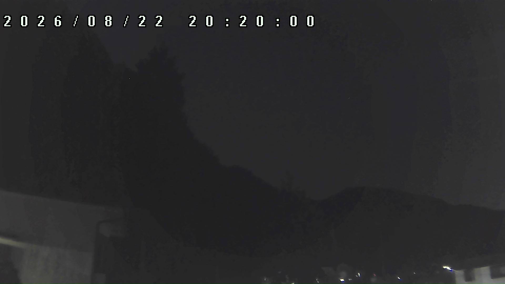 2026年8月22日 20:20ごろの金剛山登山口周辺の空