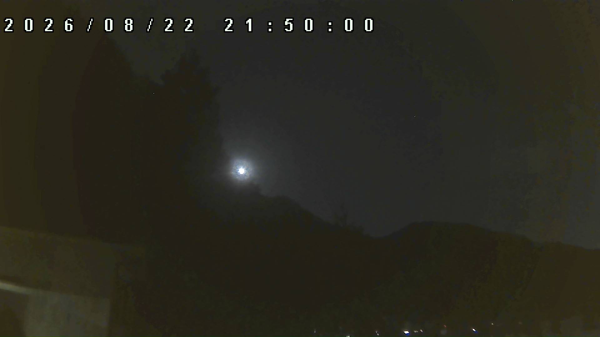 2026年8月22日 21:50ごろの金剛山登山口周辺の空