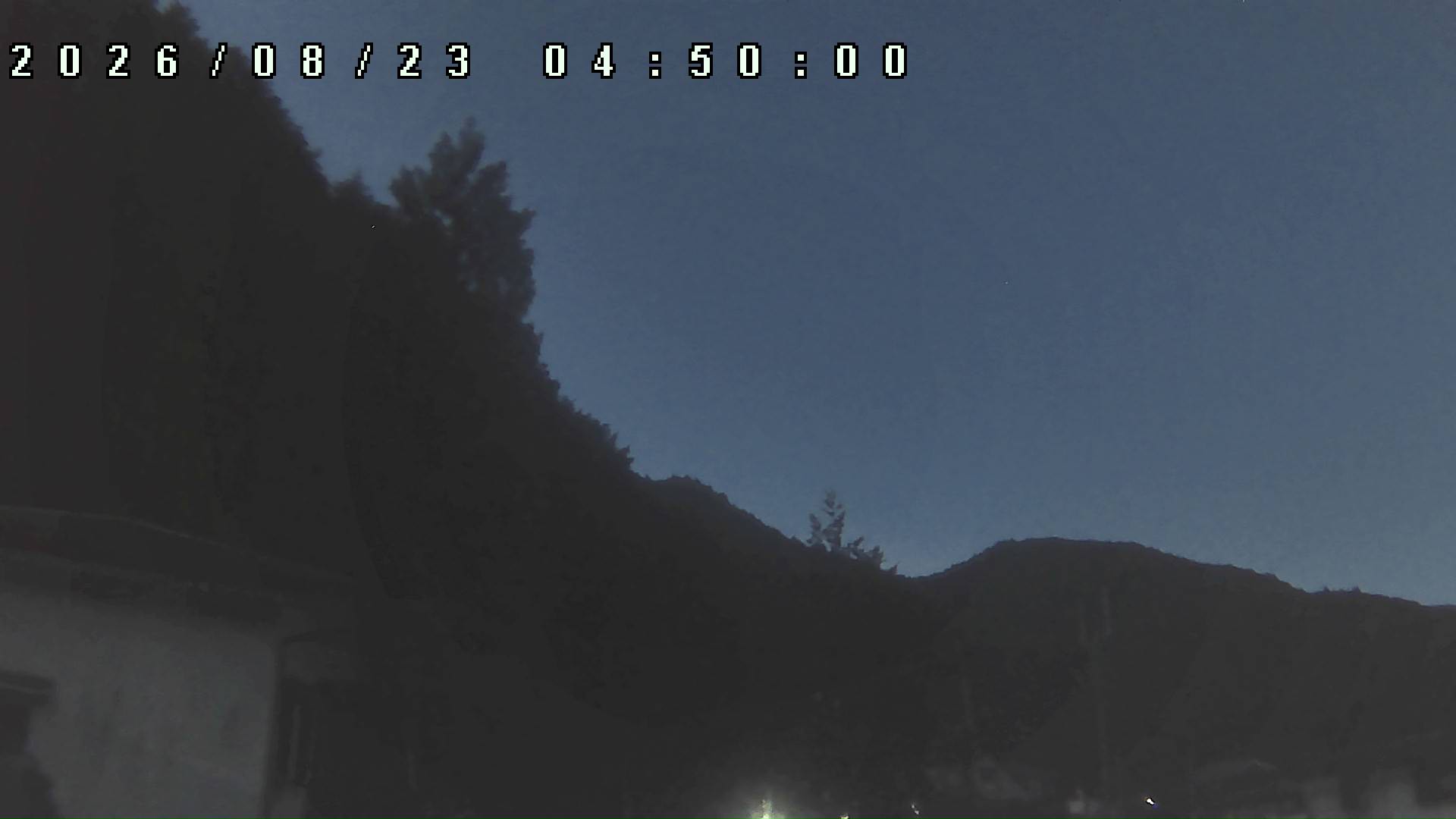 2026年8月23日 04:50ごろの金剛山登山口周辺の空