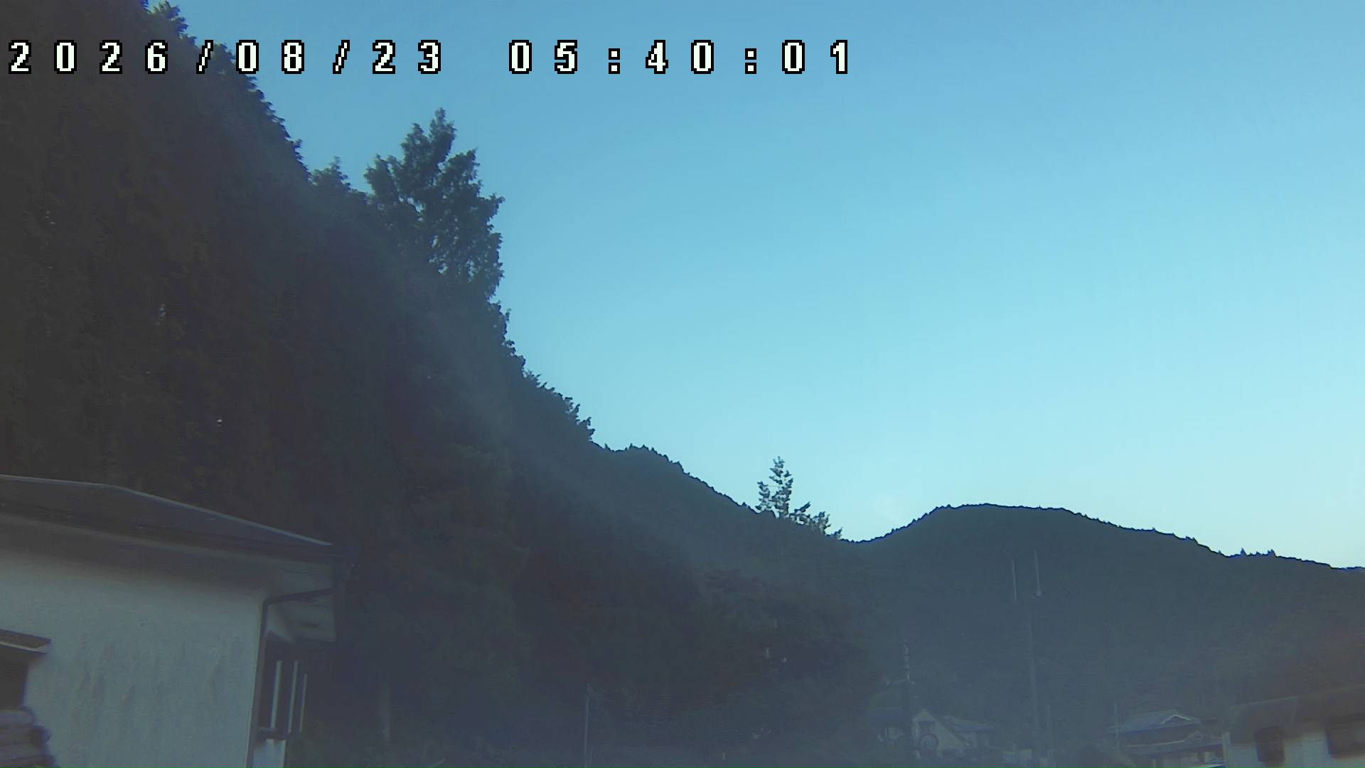 2026年8月23日 05:40ごろの金剛山登山口周辺の空