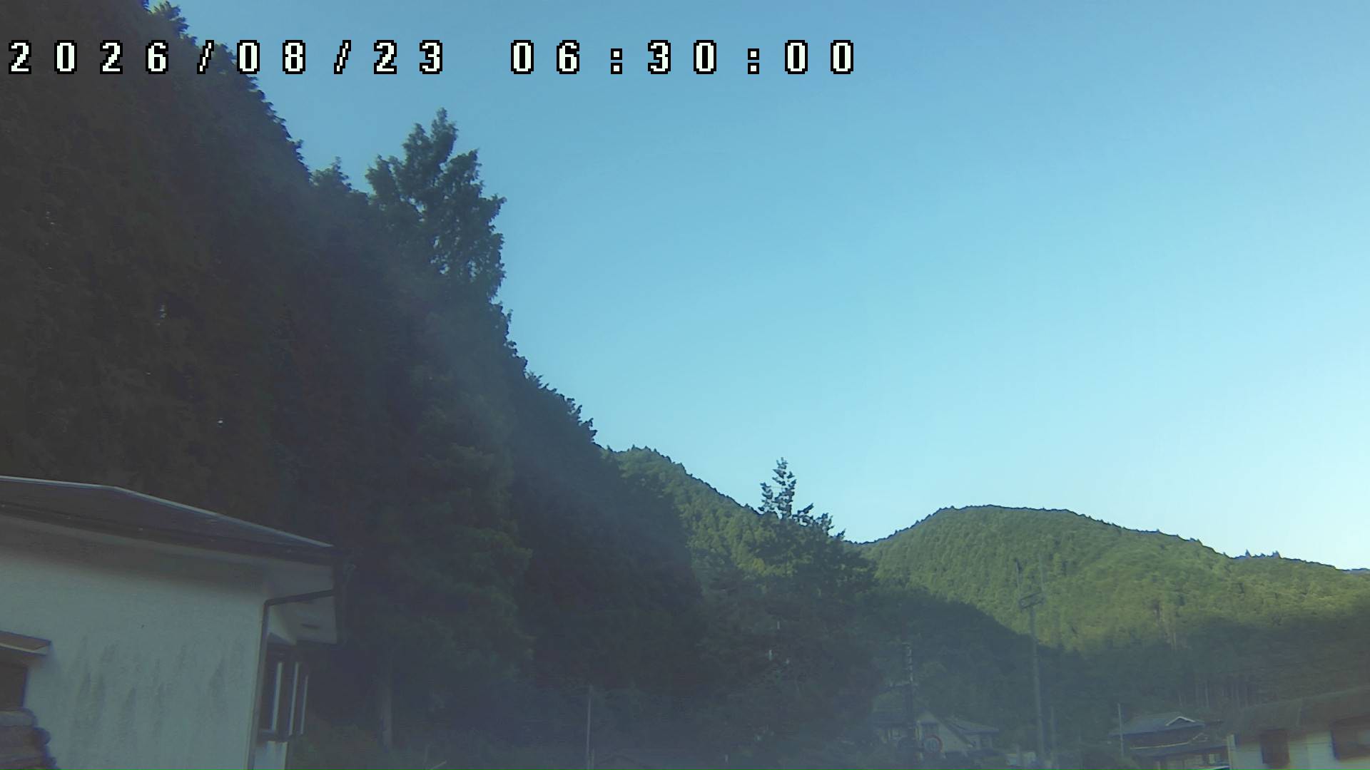 2026年8月23日 06:30ごろの金剛山登山口周辺の空