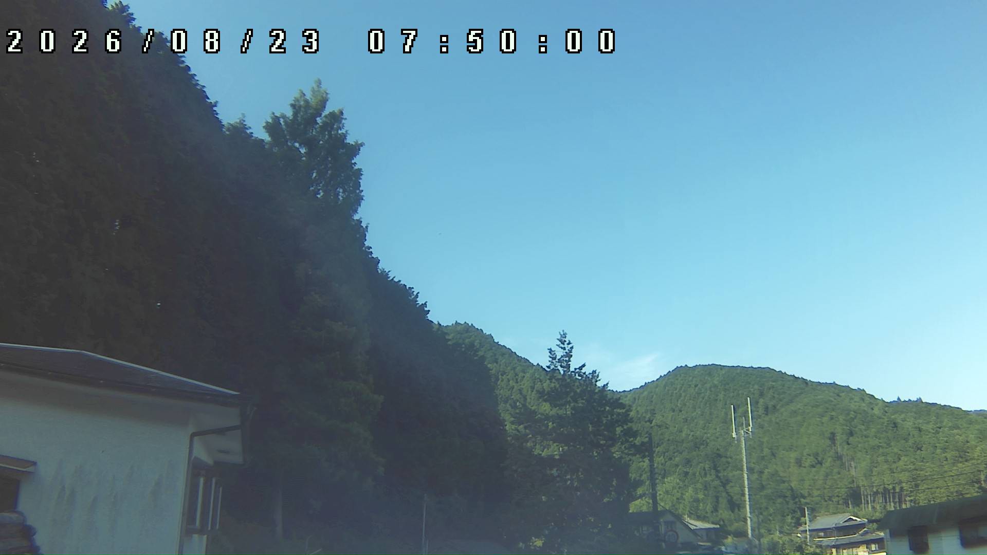 2026年8月23日 07:50ごろの金剛山登山口周辺の空