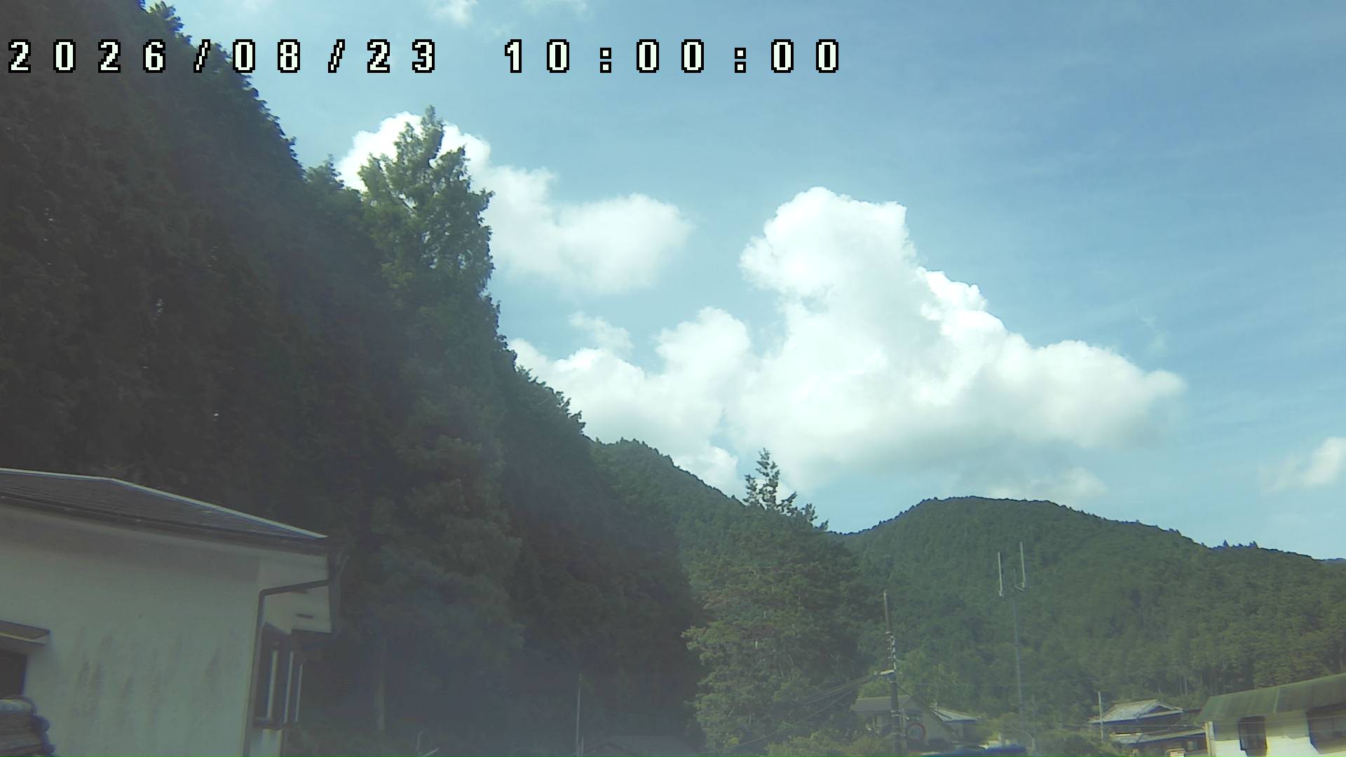 2026年8月23日 10:00ごろの金剛山登山口周辺の空