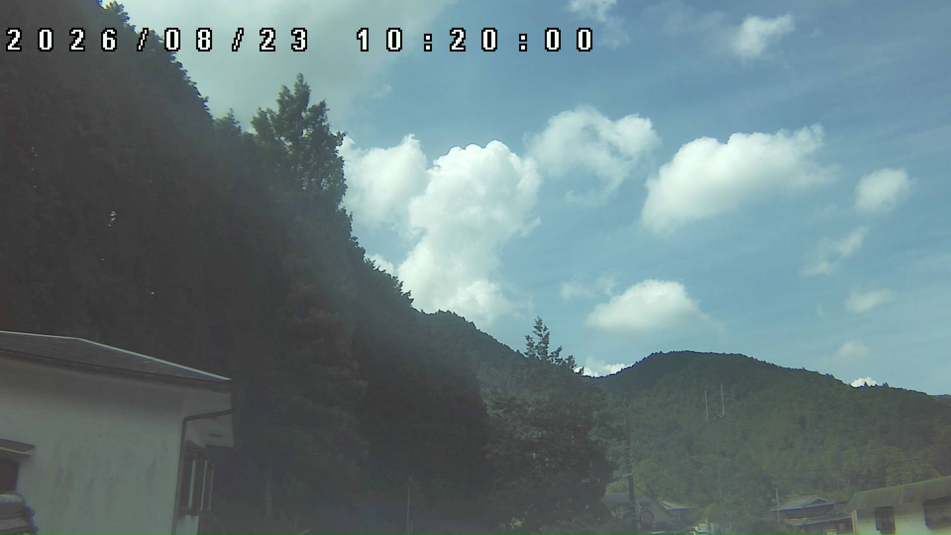 2026年8月23日 10:20ごろの金剛山登山口周辺の空