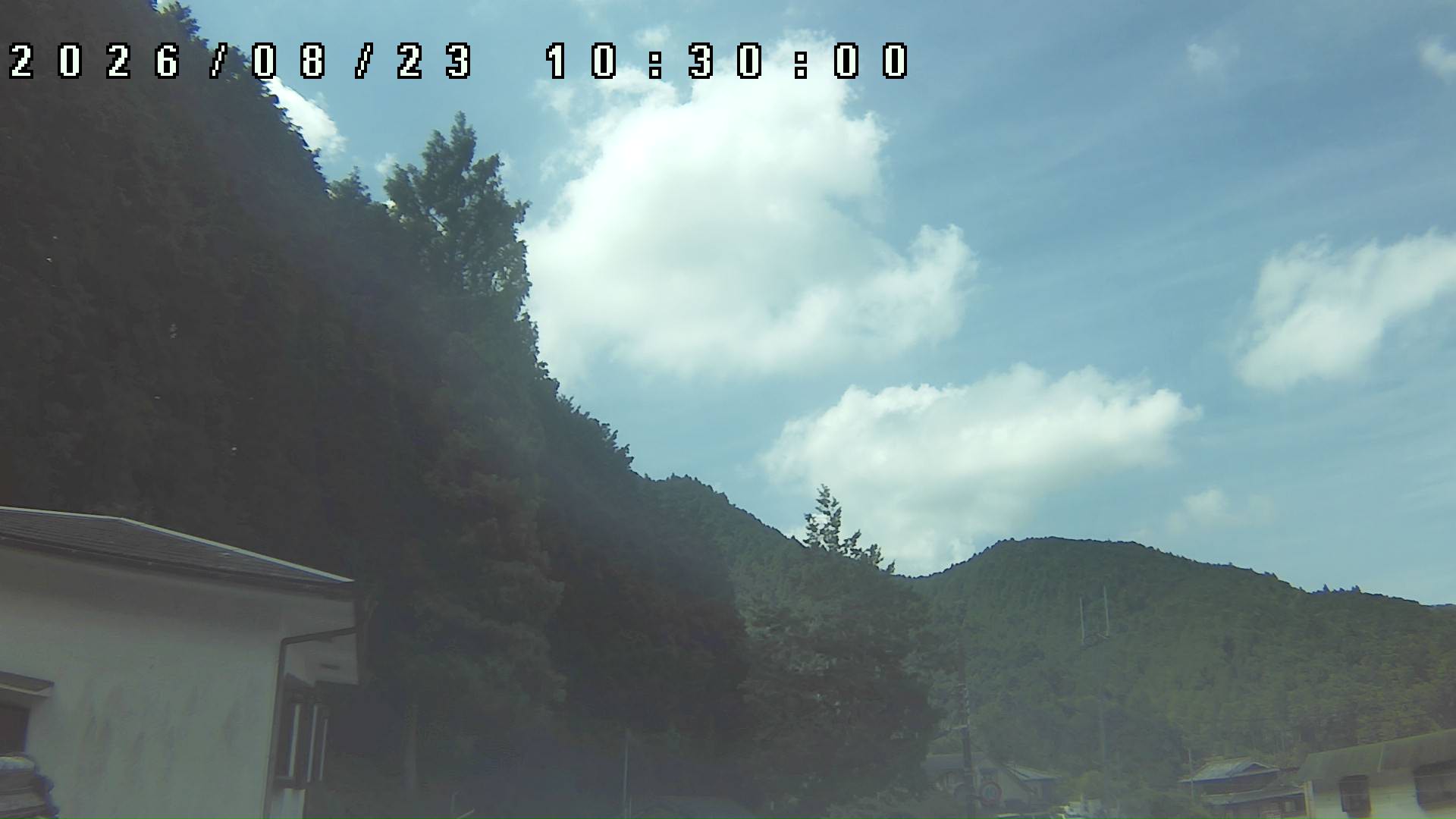 2026年8月23日 10:30ごろの金剛山登山口周辺の空