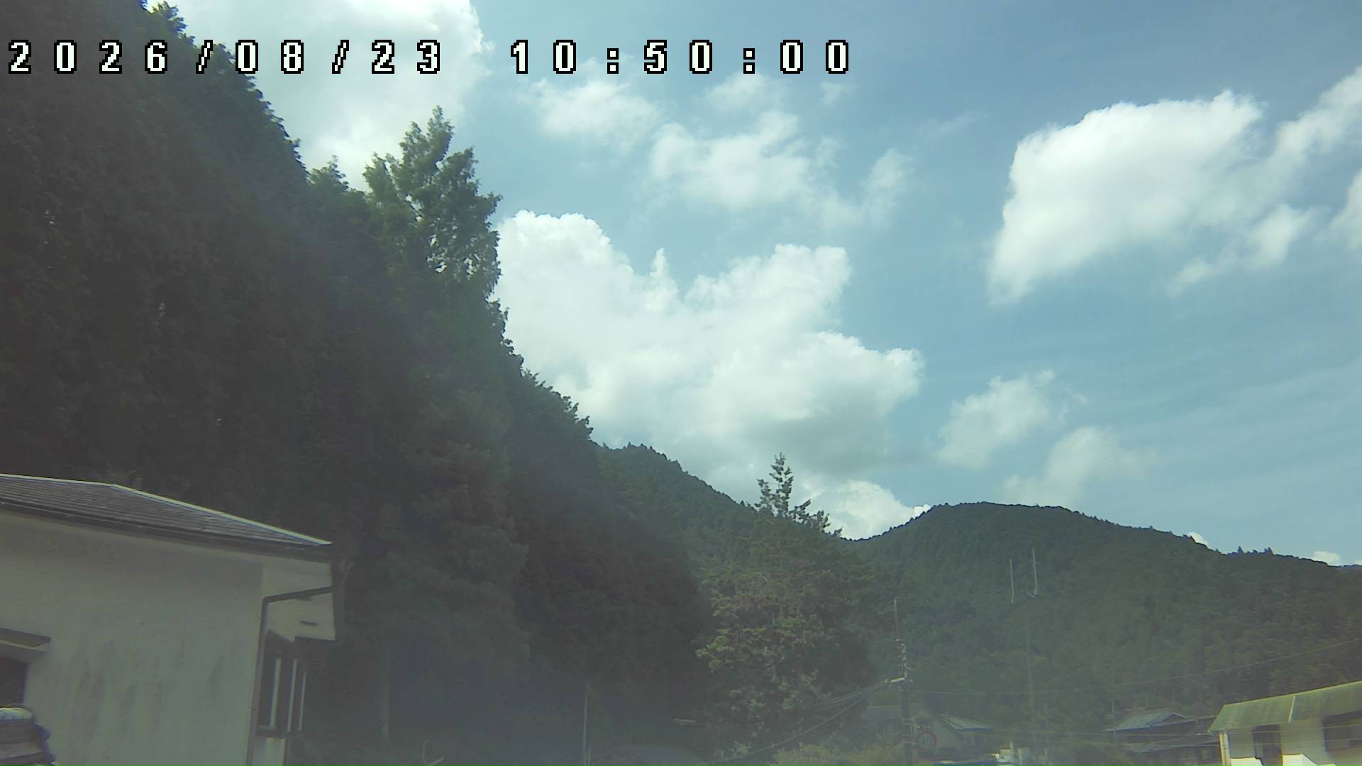 2026年8月23日 10:50ごろの金剛山登山口周辺の空