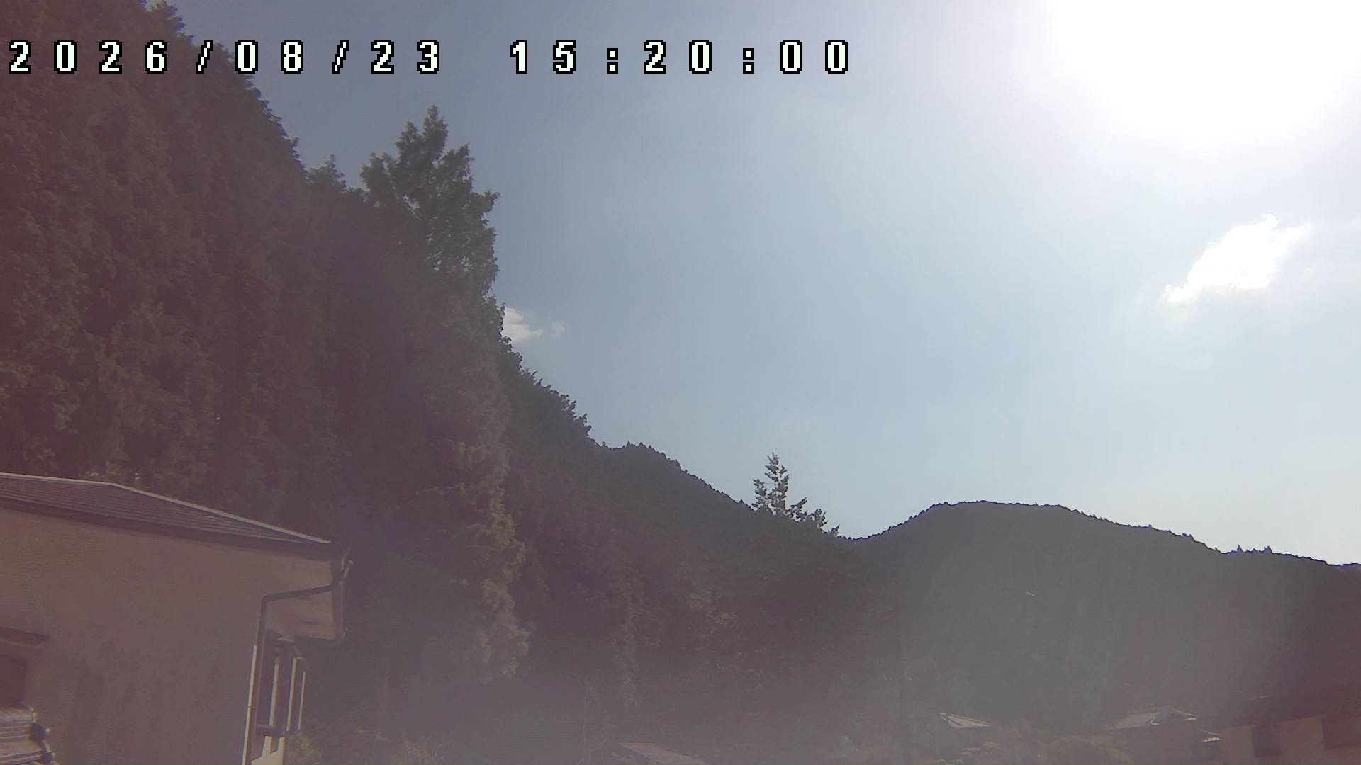 2026年8月23日 15:20ごろの金剛山登山口周辺の空