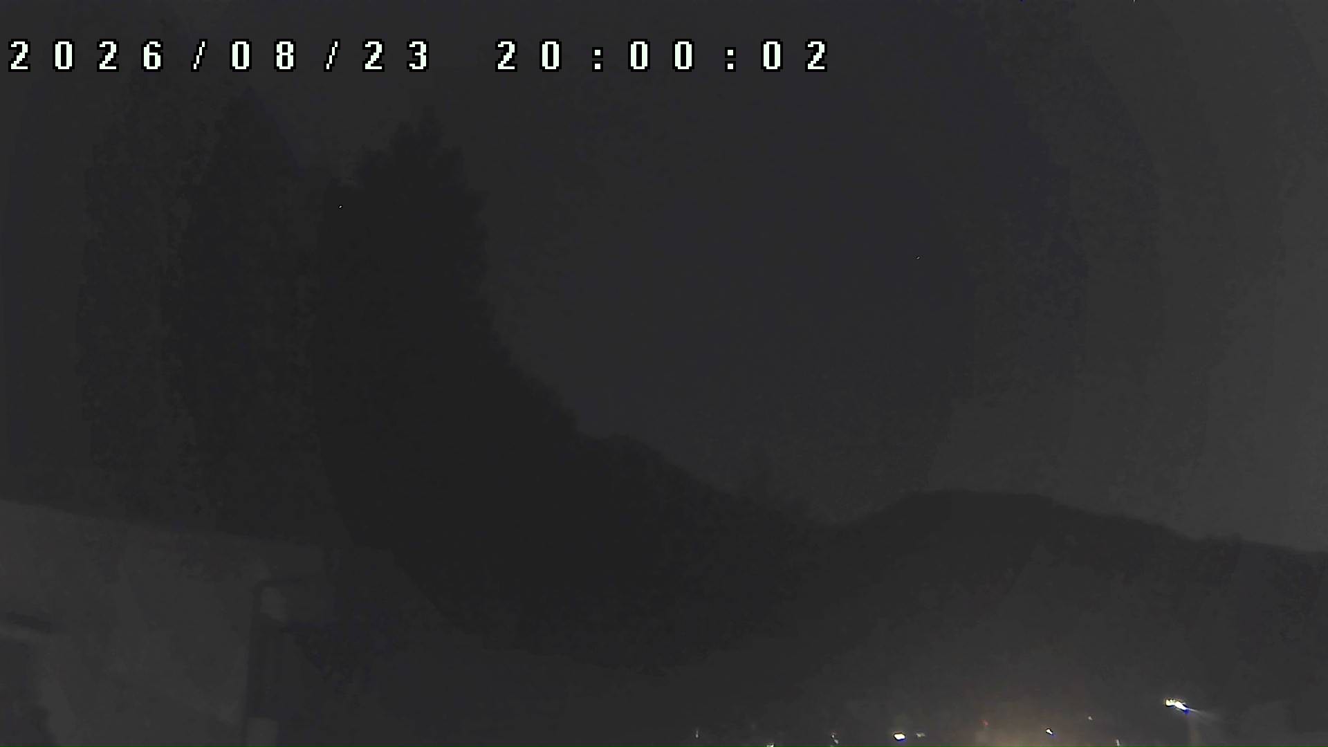 2026年8月23日 20:00ごろの金剛山登山口周辺の空