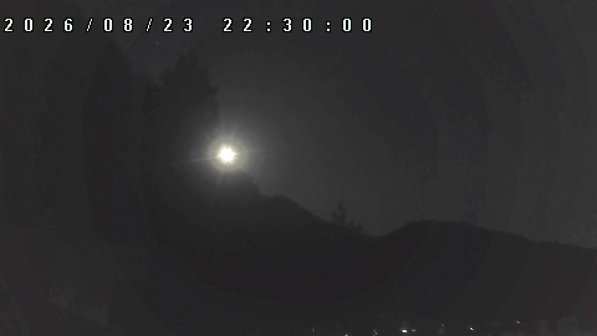 2026年8月23日 22:30ごろの金剛山登山口周辺の空