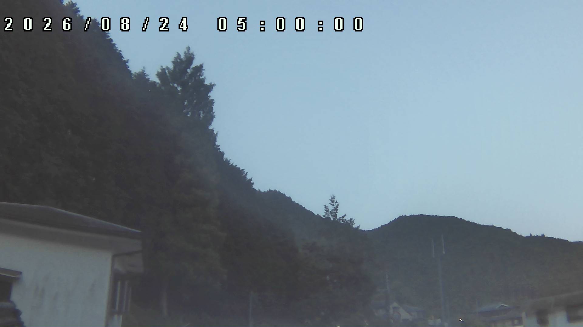 2026年8月24日 05:00ごろの金剛山登山口周辺の空