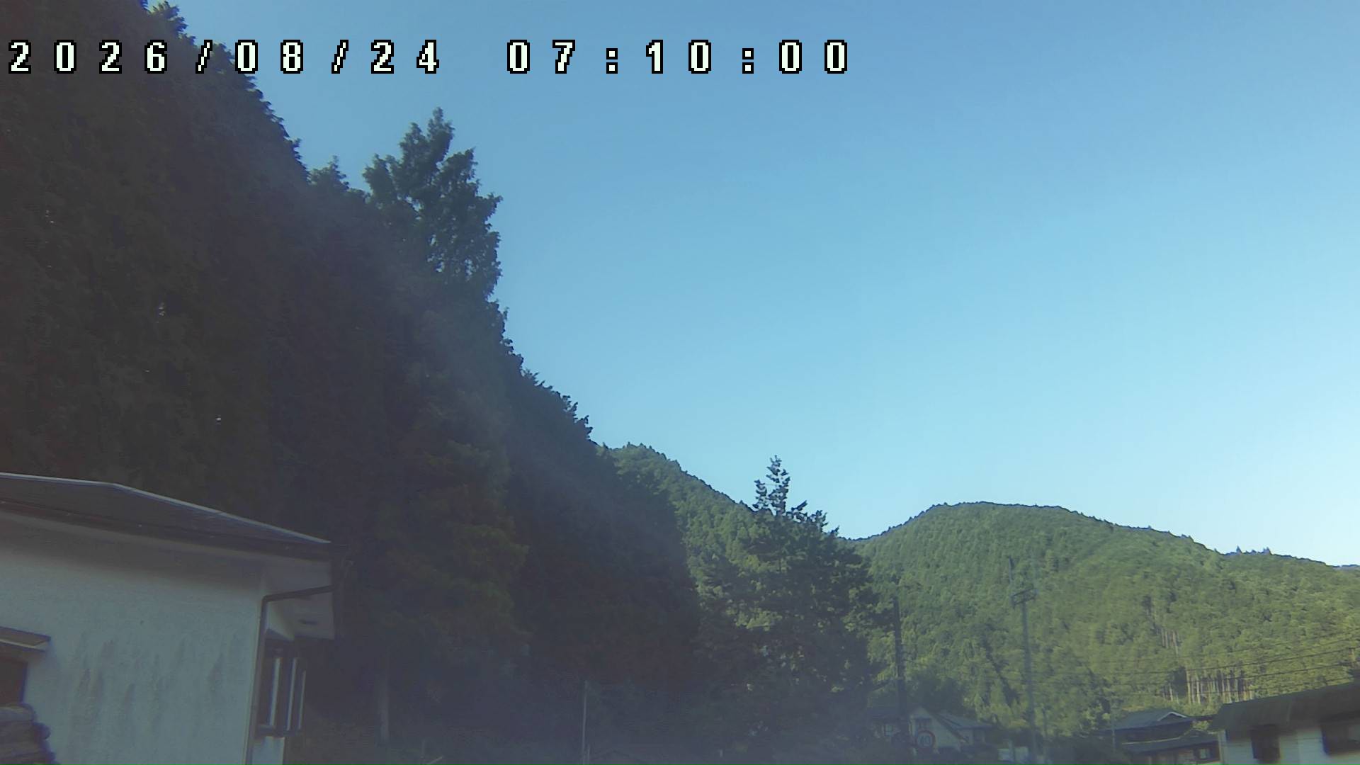 2026年8月24日 07:10ごろの金剛山登山口周辺の空