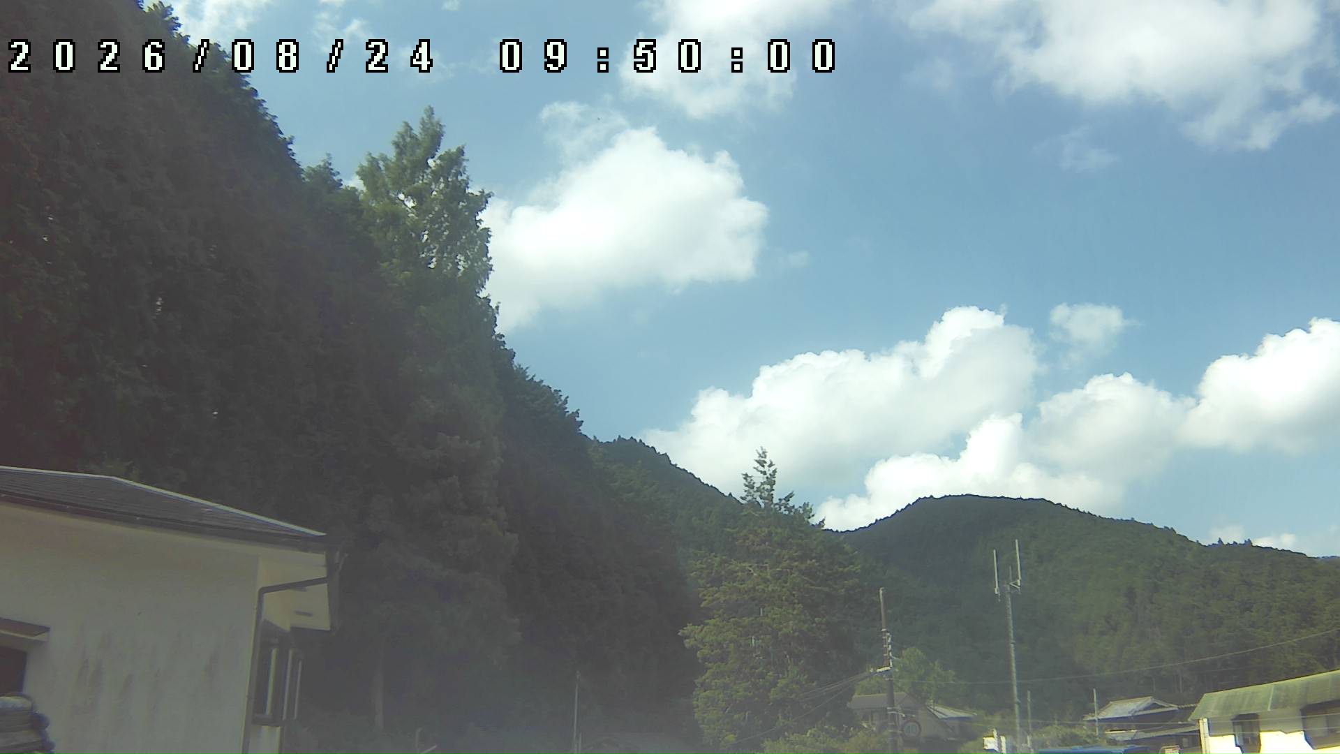 2026年8月24日 09:50ごろの金剛山登山口周辺の空