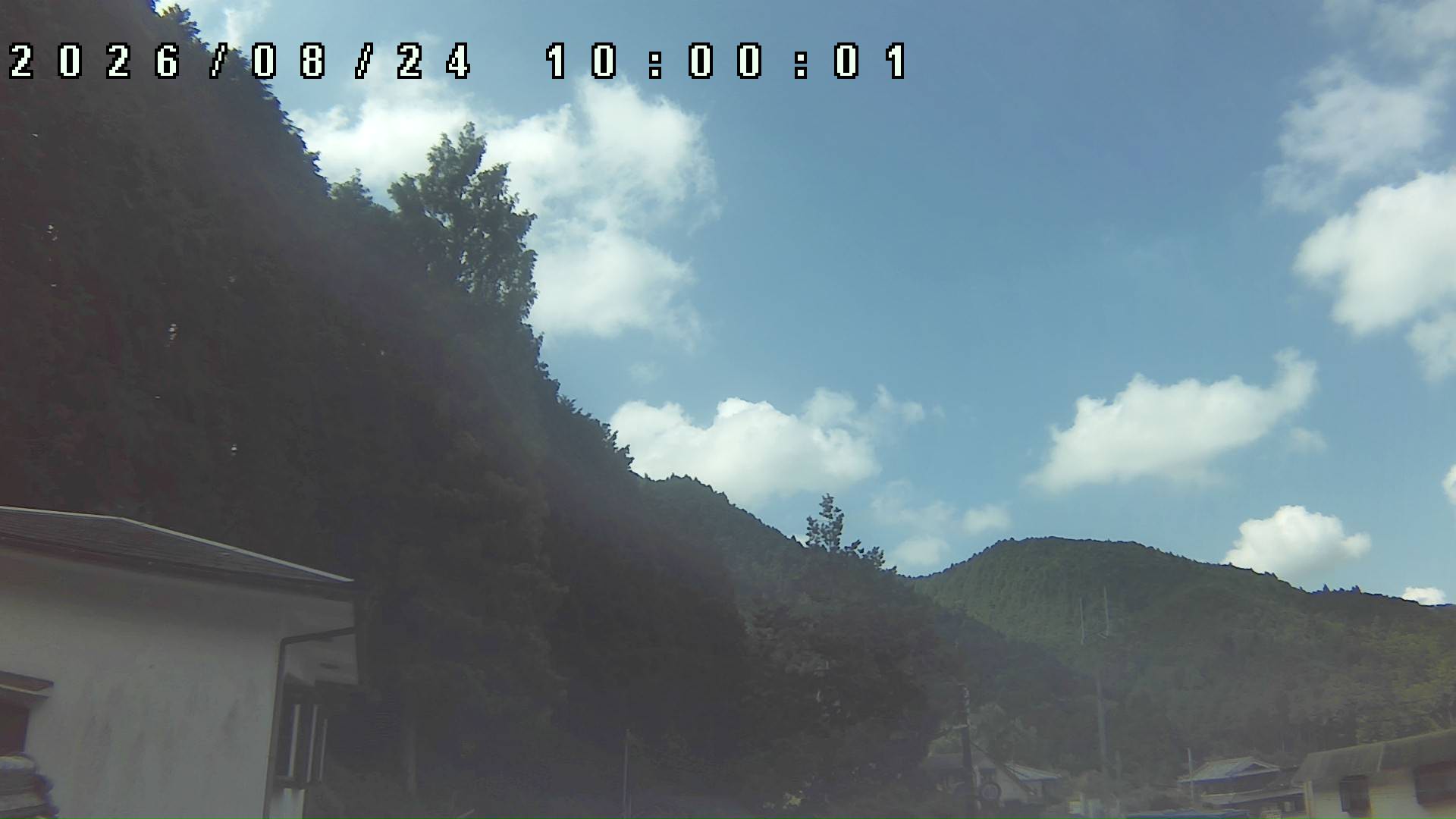 2026年8月24日 10:00ごろの金剛山登山口周辺の空