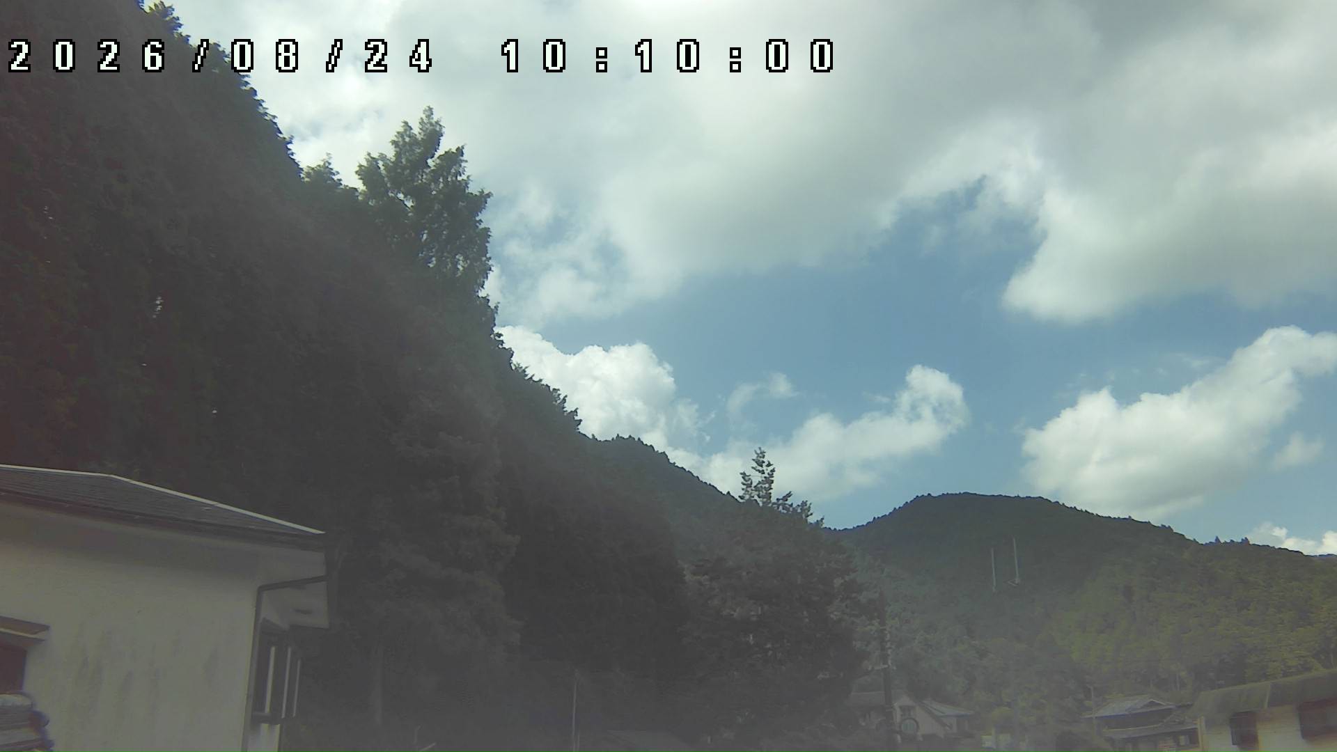 2026年8月24日 10:10ごろの金剛山登山口周辺の空