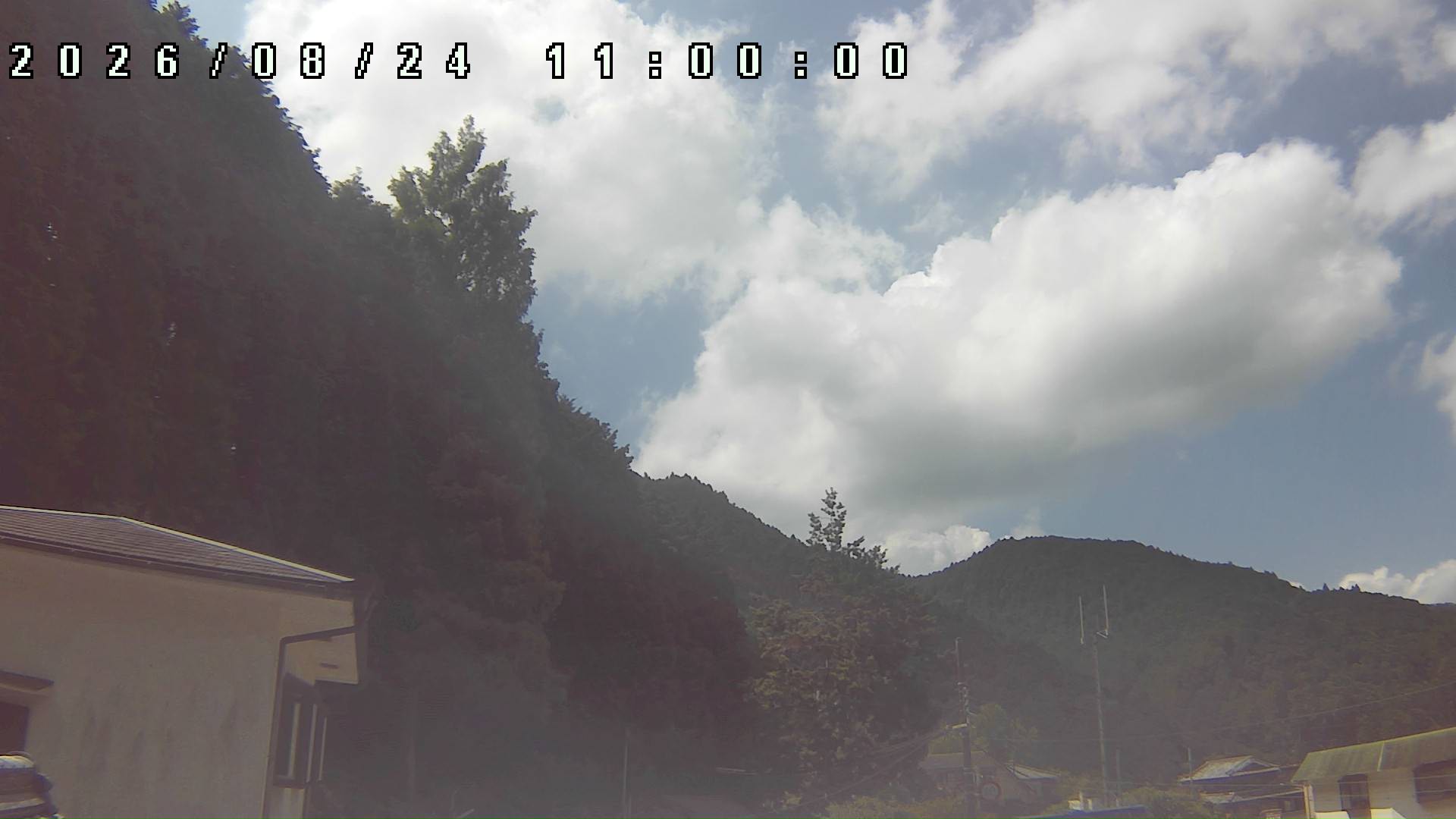 2026年8月24日 11:00ごろの金剛山登山口周辺の空