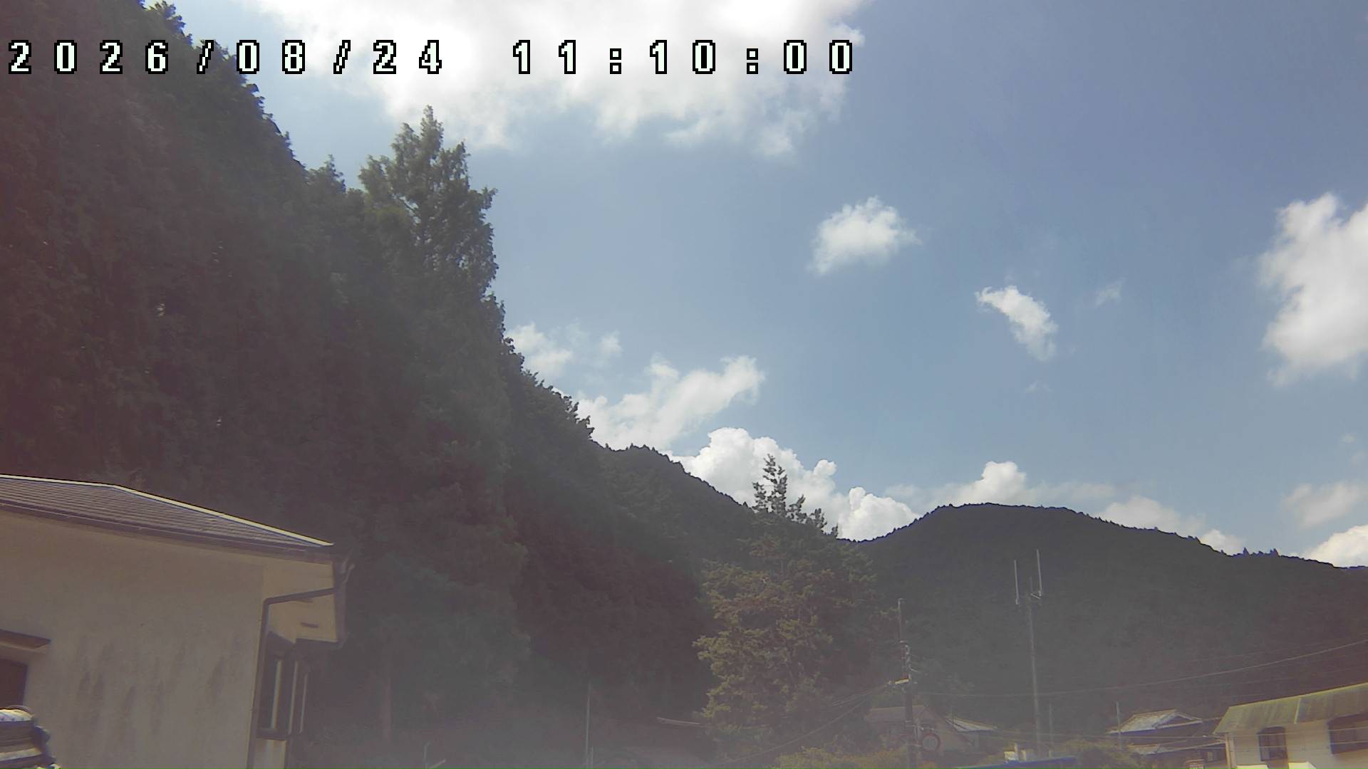 2026年8月24日 11:10ごろの金剛山登山口周辺の空
