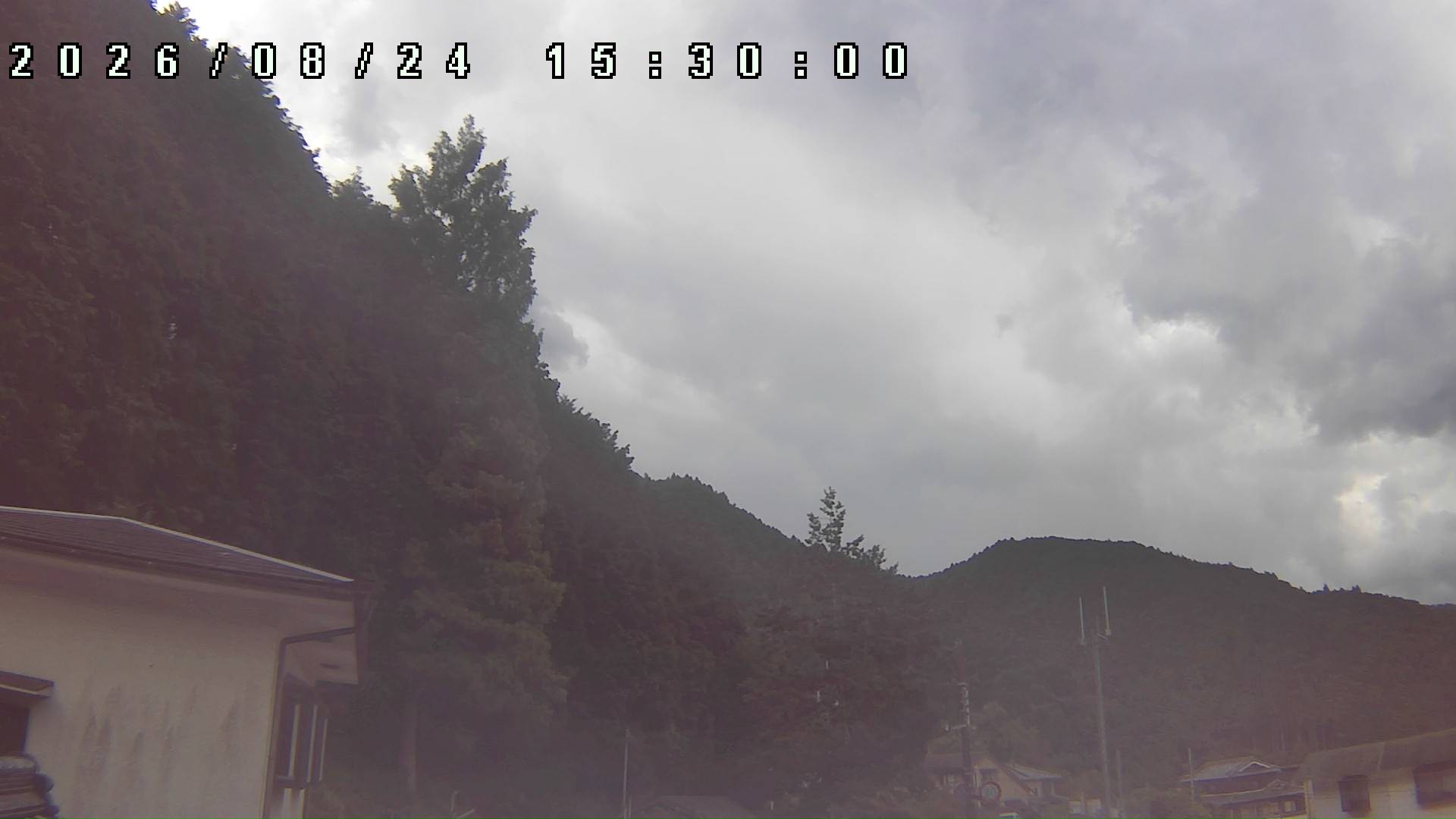 2026年8月24日 15:30ごろの金剛山登山口周辺の空
