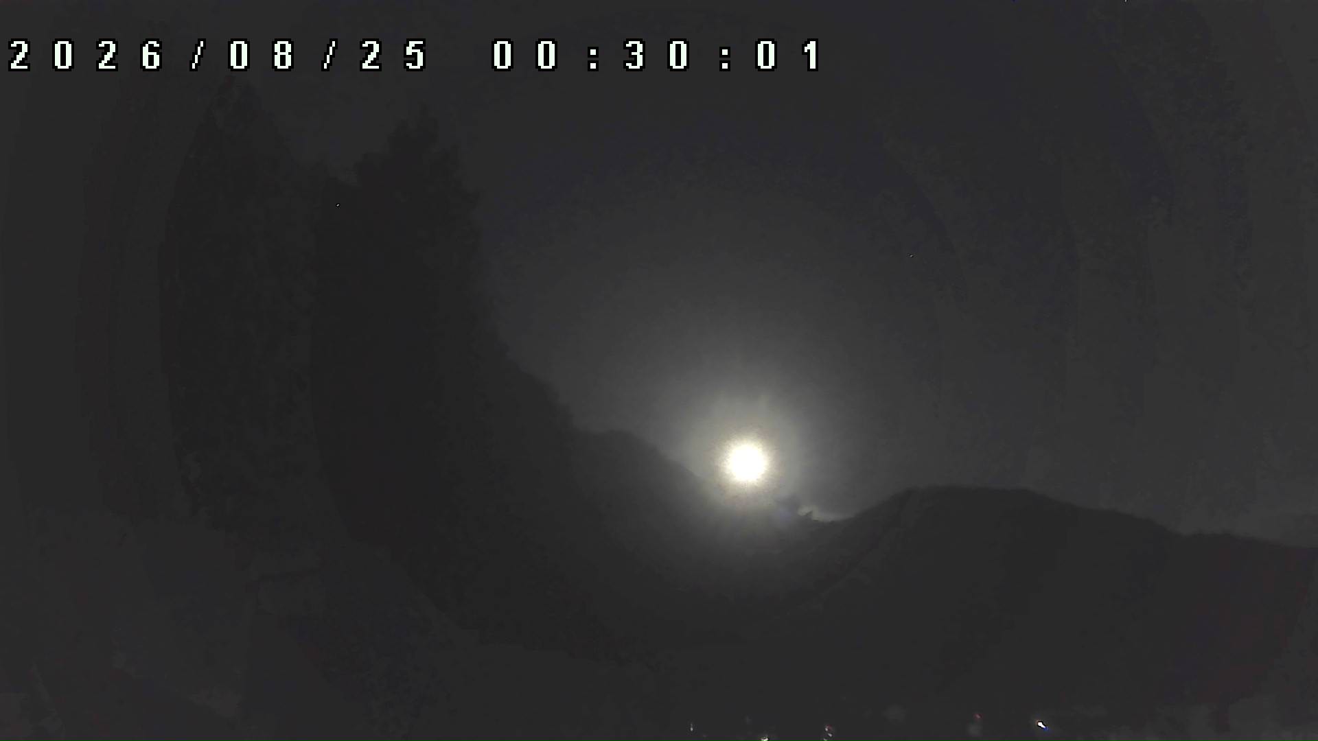 2026年8月25日 00:30ごろの金剛山登山口周辺の空