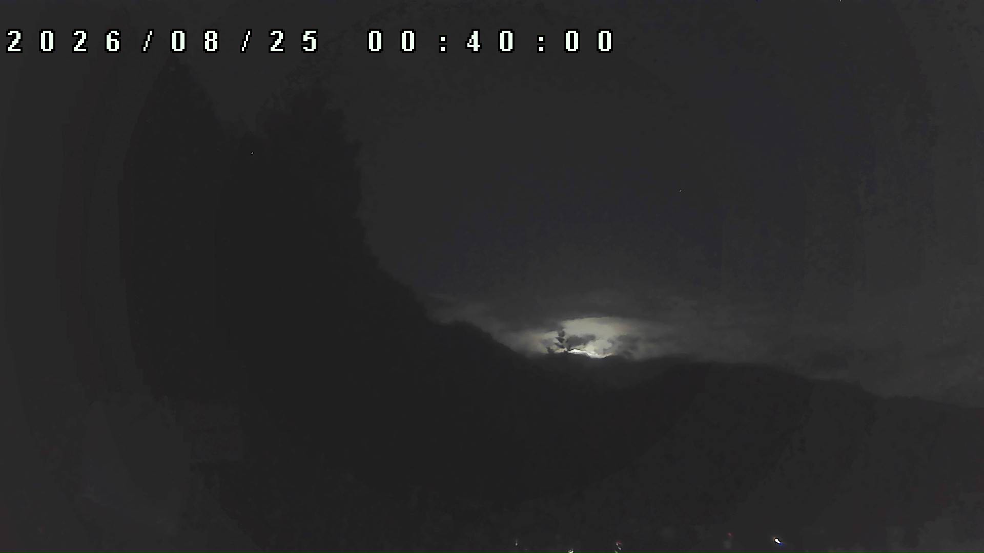 2026年8月25日 00:40ごろの金剛山登山口周辺の空