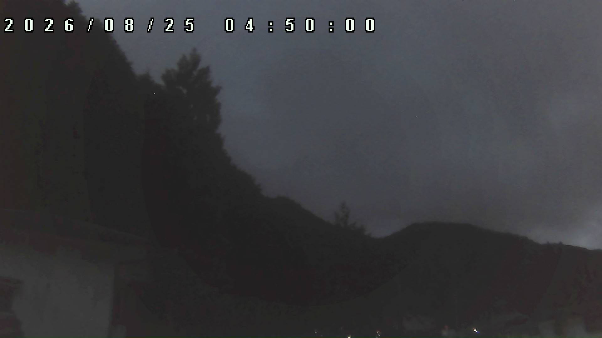 2026年8月25日 04:50ごろの金剛山登山口周辺の空