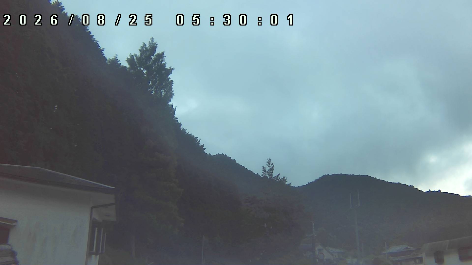 2026年8月25日 05:30ごろの金剛山登山口周辺の空